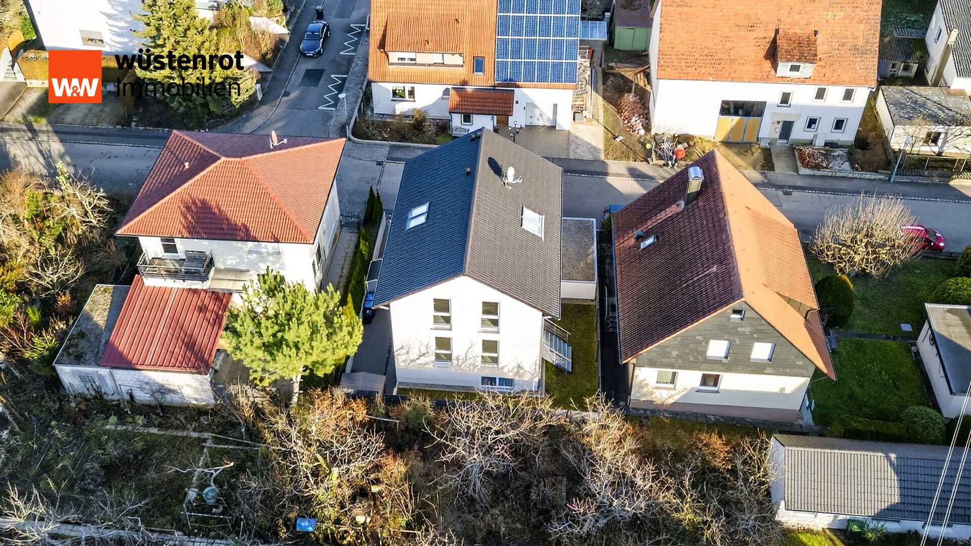 Immobilienangebot - Weil im Schönbuch - Alle - Kapitalanlage & Familienglück: Modernes A+ Effizienzhaus (2020) mit 2 Wohneinheiten, Garage & Garten