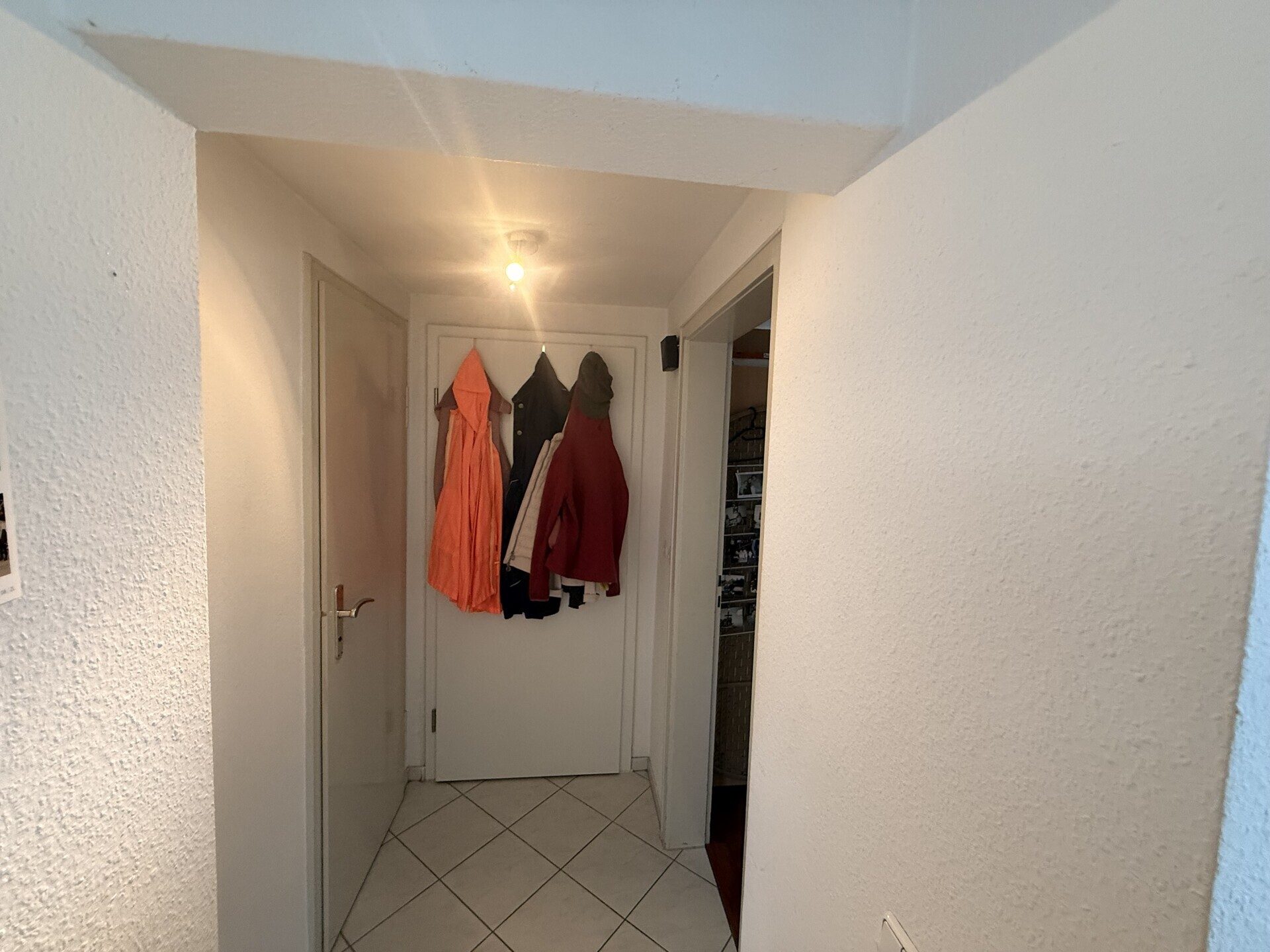 Immobilienangebot - Stuttgart - Alle - Lichtdurchflutete 2-Zimmer-Dachgeschosswohnung mit moderner Raumaufteilung