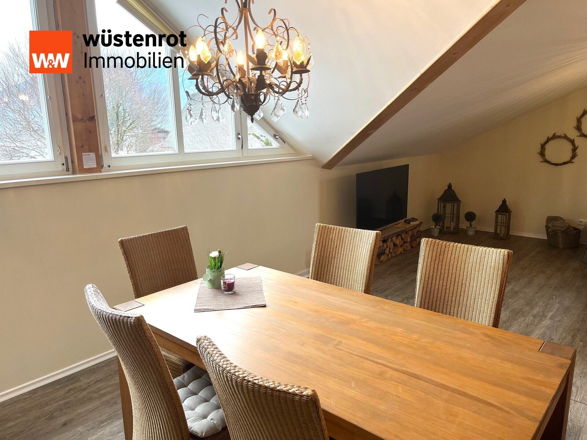 Immobilienangebot - Grassau / Bayern - Alle - Dachgeschosswohnung Ensamble - 159  m² -unverbaubarer  Ausblick im Ortskern von Grassau zu verkaufen