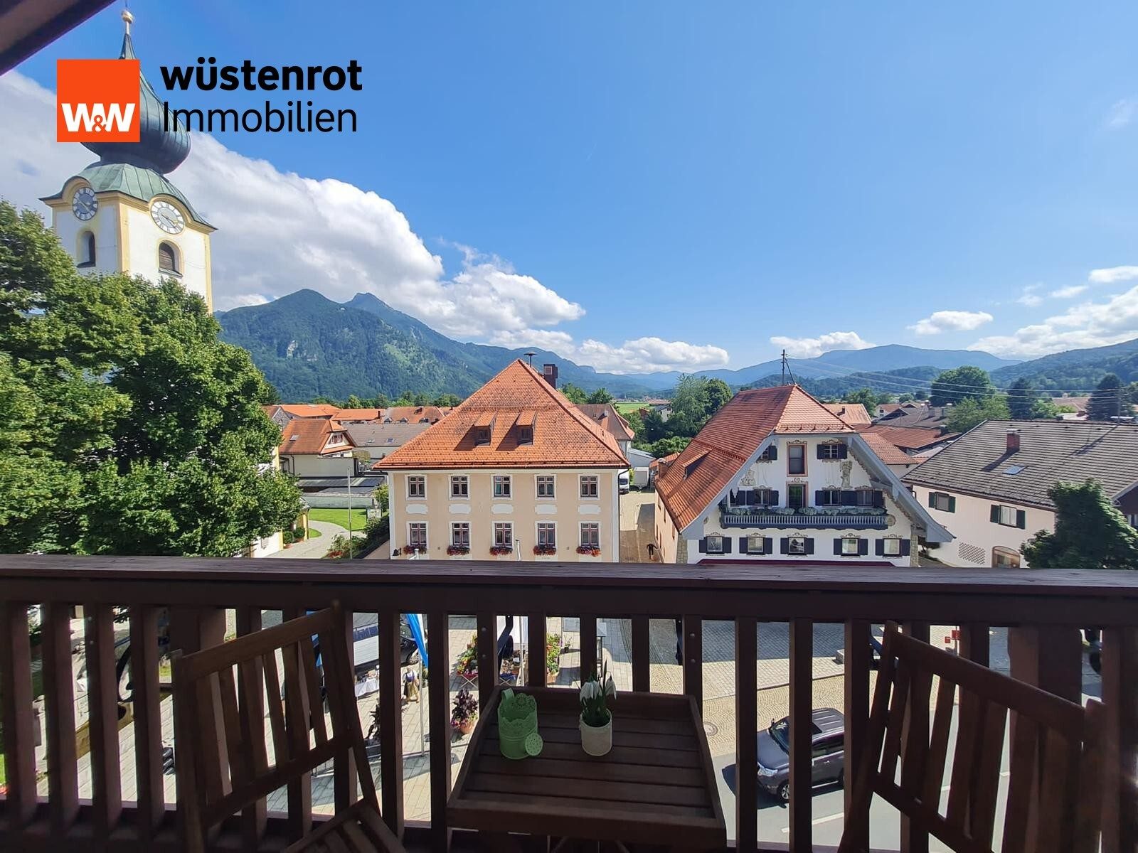 Immobilienangebot - Grassau / Bayern - Alle - Dachgeschosswohnung Ensamble - 159  m² -unverbaubarer  Ausblick im Ortskern von Grassau zu verkaufen
