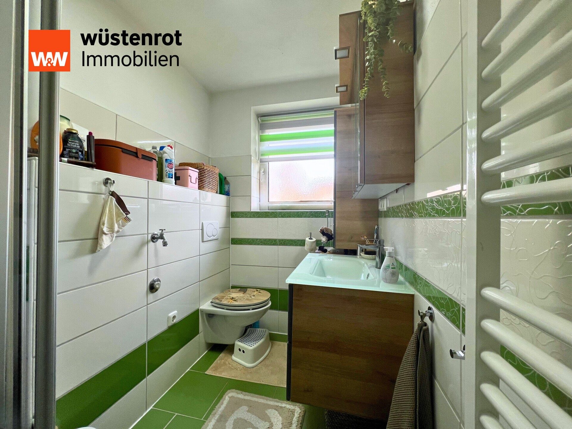 Immobilienangebot - Gau-Algesheim - Alle - Helle 2-Zimmer-Wohnung mit Balkon und moderner Einbauküche in zentraler Lage von Gau-Algesheim...