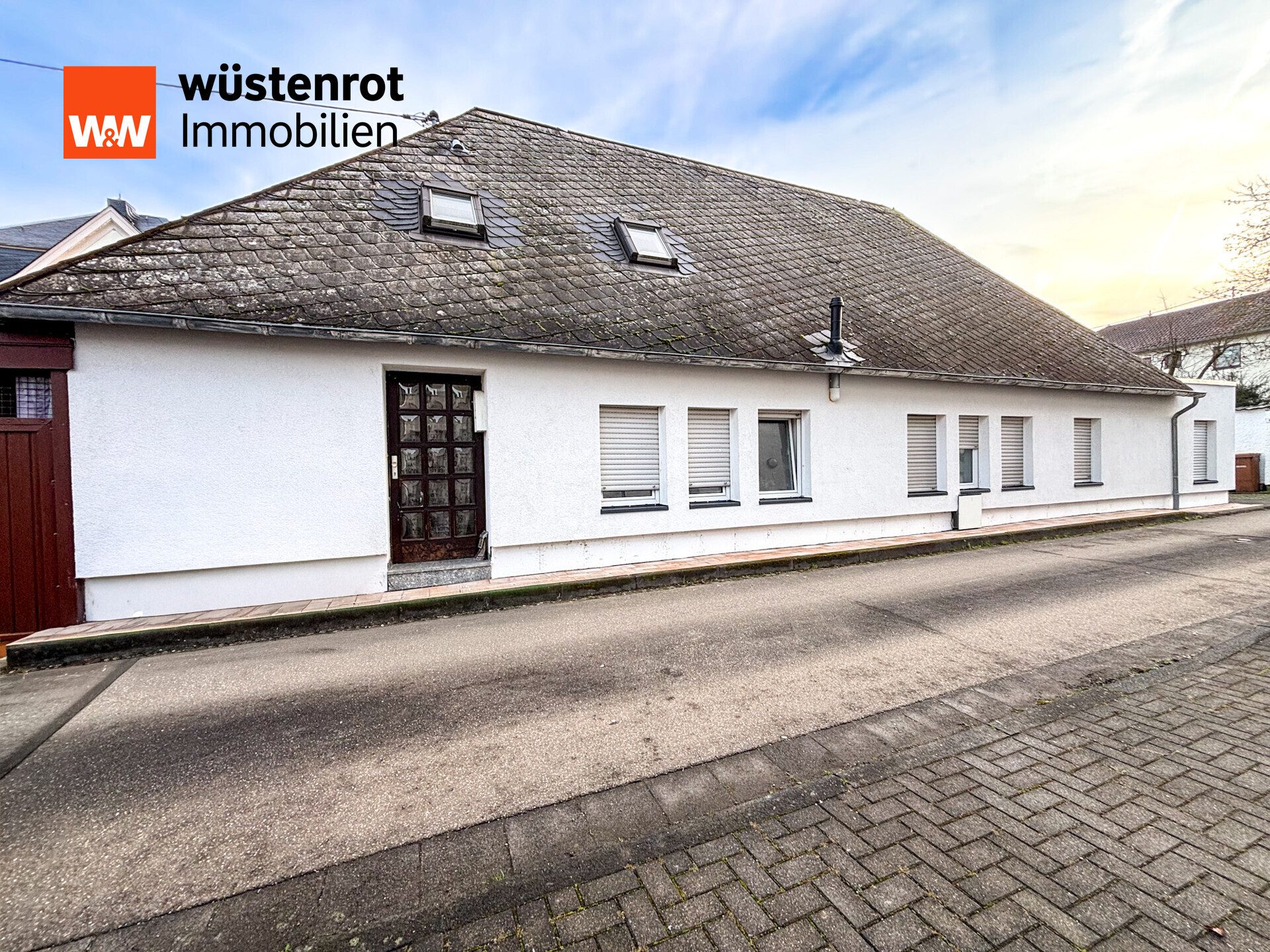Immobilienangebot - Neuwied - Alle - Vermietetes Mehrfamilienhaus mit drei Wohneinheiten in Neuwied