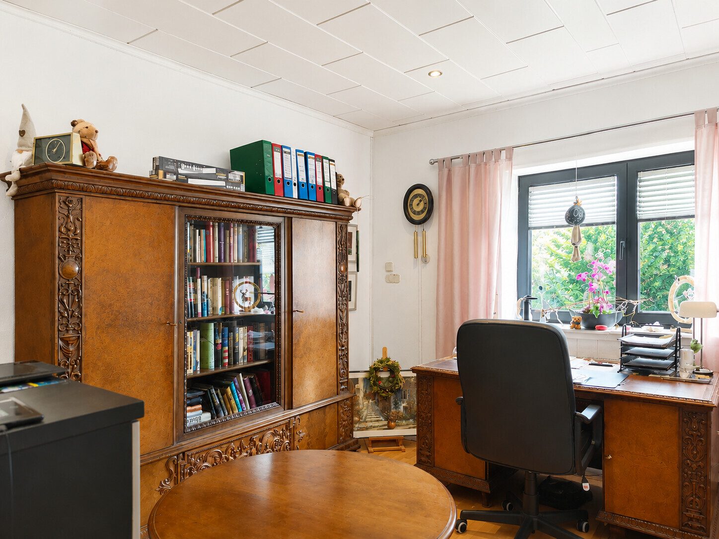 Immobilienangebot - Nidda / Eichelsdorf - Alle - Flexibel nutzbares 1–2-Familienhaus in massiver Bauweise mit Sauna, großem Garten und 2 Terrassen