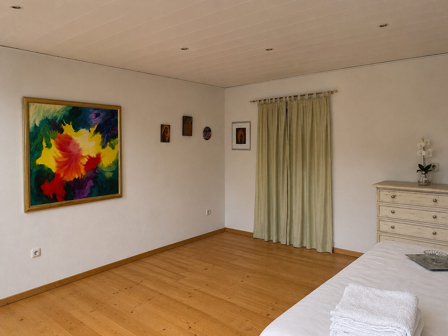 Immobilienangebot - Nidda / Eichelsdorf - Alle - Flexibel nutzbares 1–2-Familienhaus in massiver Bauweise mit Sauna, großem Garten und 2 Terrassen