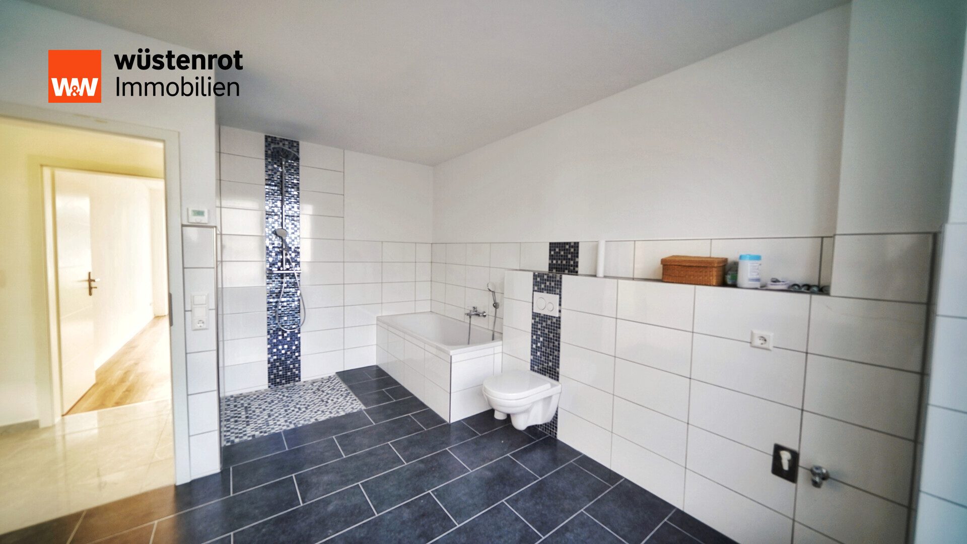 Immobilienangebot - Straubenhardt - Alle - Neuwertiges Zweifamilienhaus mit  Potenzial für MEHR in idyllischer Lage