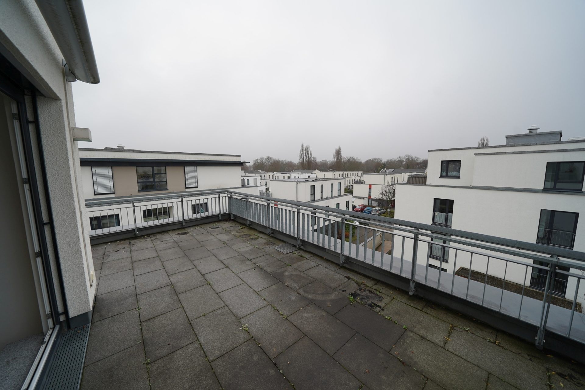 Immobilienangebot - Bonn - Alle - VERMIETET: Hier lässt sich's leben! - Traumhafte 4-Zimmer-Wohnung mit 2 Bädern und einer sonnigen Dachterrasse