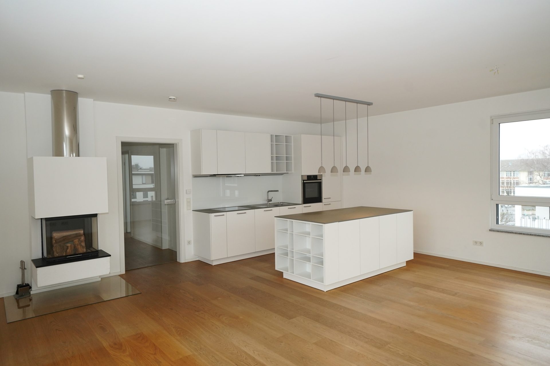Immobilienangebot - Bonn - Alle - VERMIETET: Hier lässt sich's leben! - Traumhafte 4-Zimmer-Wohnung mit 2 Bädern und einer sonnigen Dachterrasse