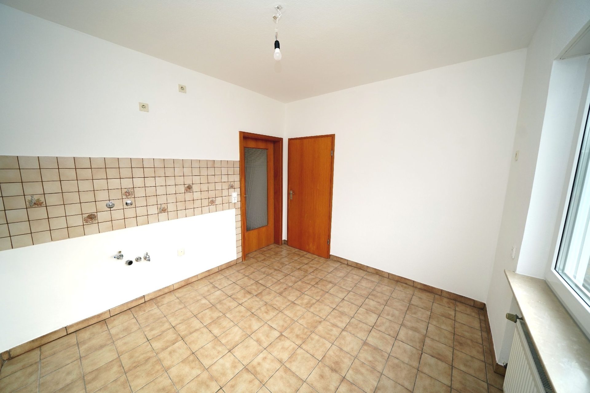 Immobilienangebot - Hürth - Alle - VERMIETET! Hier lässt es sich leben! Charmante Wohnung mit drei Zimmern und Balkon in Hürth-Gleuel