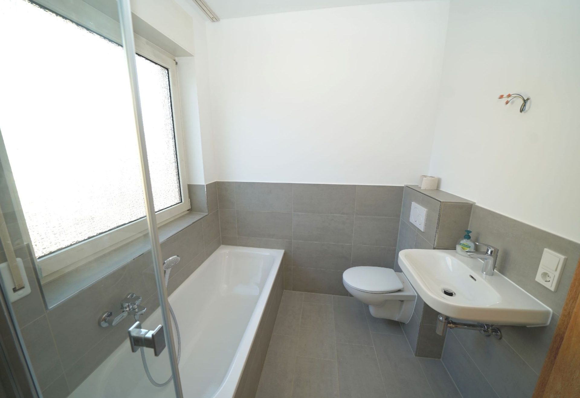 Immobilienangebot - Hürth - Alle - VERMIETET! Hier lässt es sich leben! Charmante Wohnung mit drei Zimmern und Balkon in Hürth-Gleuel