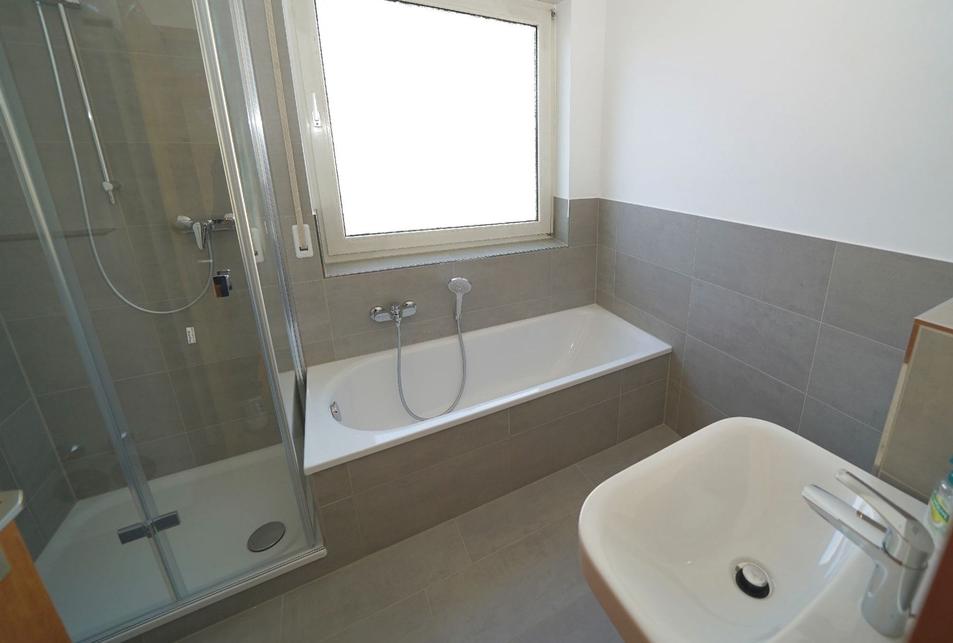 Immobilienangebot - Hürth - Alle - VERMIETET! Hier lässt es sich leben! Charmante Wohnung mit drei Zimmern und Balkon in Hürth-Gleuel
