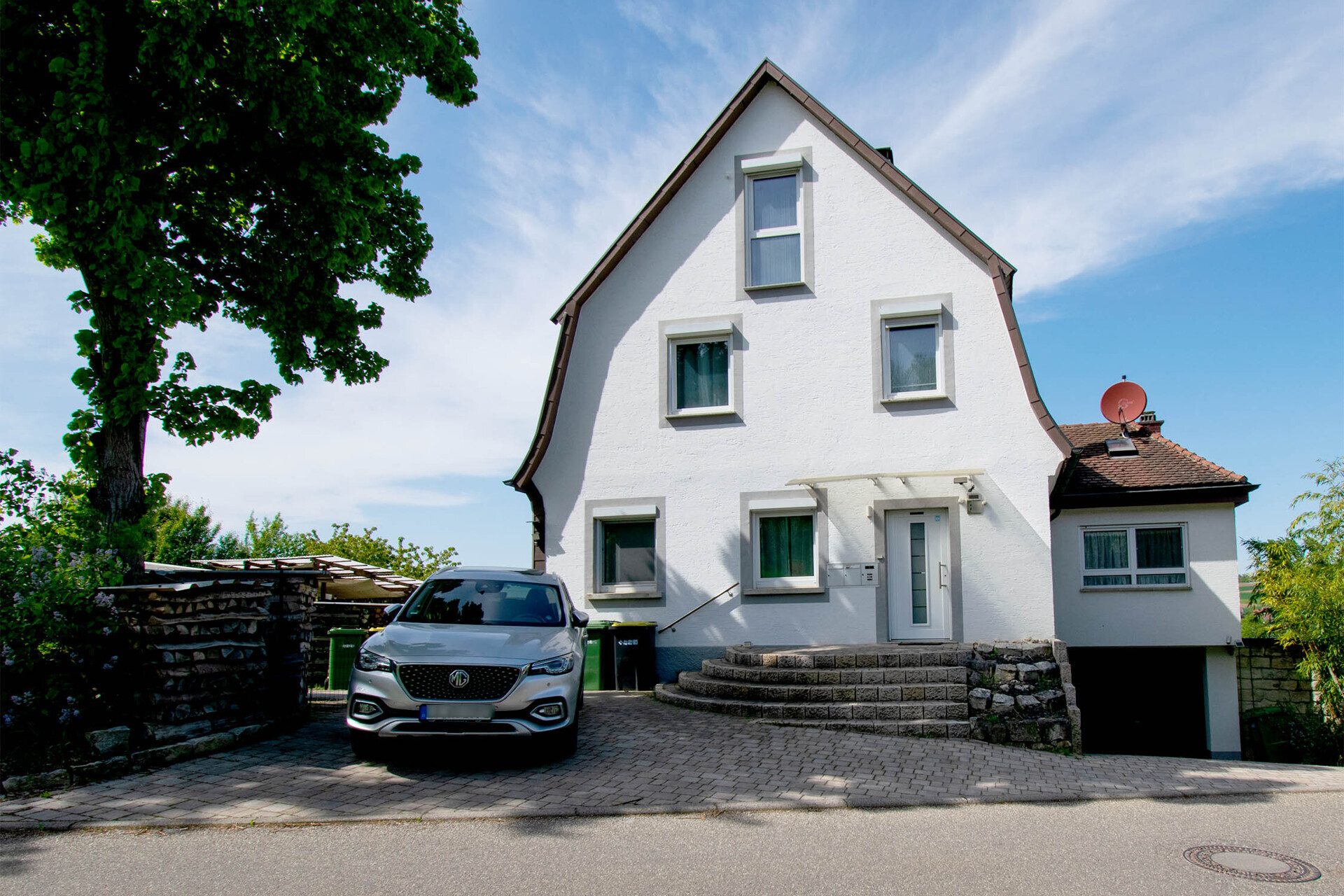 Immobilienangebot - Steinheim - Alle - Seltene Gelegenheit - Charmantes Einfamilienhaus mit riesigem Grundstück
