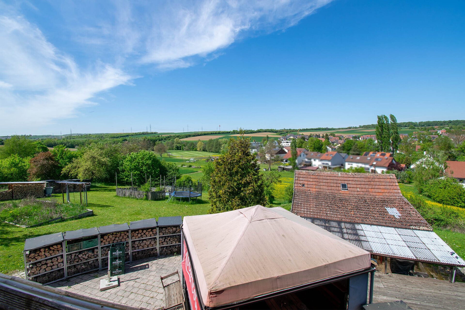Immobilienangebot - Steinheim - Alle - Seltene Gelegenheit - Charmantes Einfamilienhaus mit riesigem Grundstück