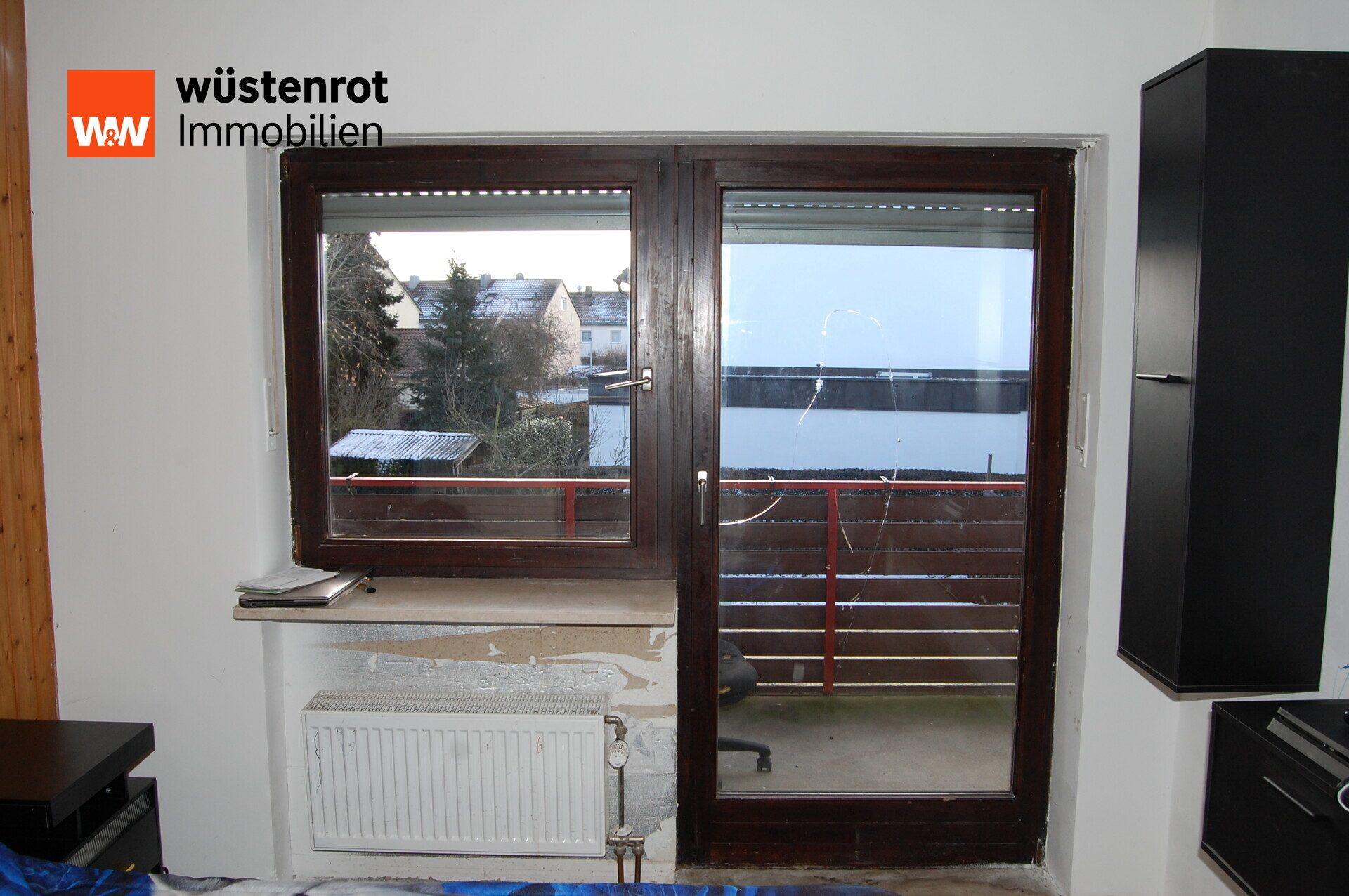 Immobilienangebot - Straubing - Alle - Großzügiges, renovierungsbedürftiges Reiheneckhaus mit Südterrasse und Keller in ruhiger Lage