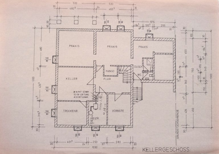Immobilienangebot - Jesenwang - Alle - Exklusives Wohnhaus mit Wintergarten und Carport - auch ideal für Büros oder Praxen