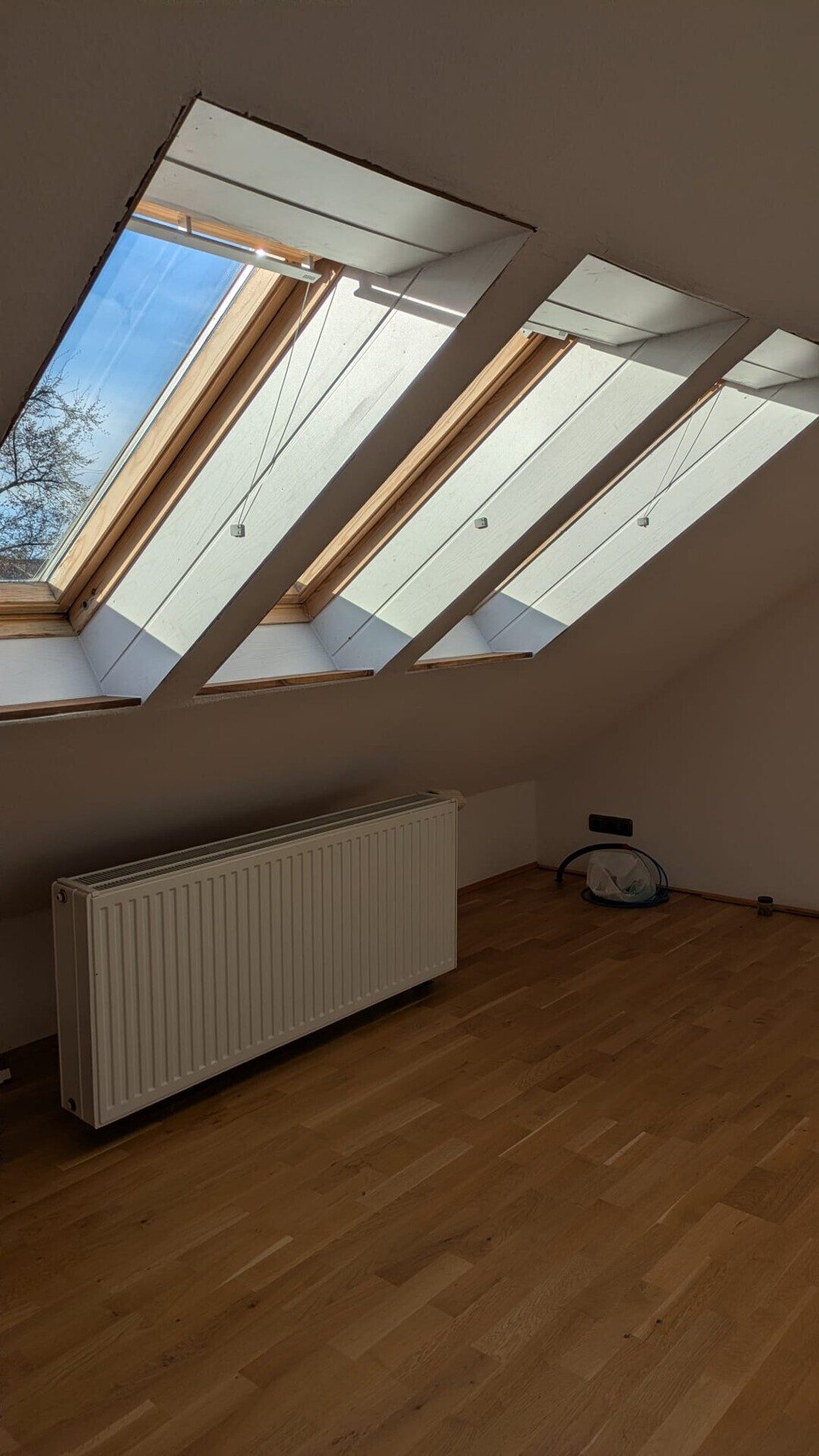 Immobilienangebot - Jesenwang - Alle - Exklusives Wohnhaus mit Wintergarten und Carport - auch ideal für Büros oder Praxen