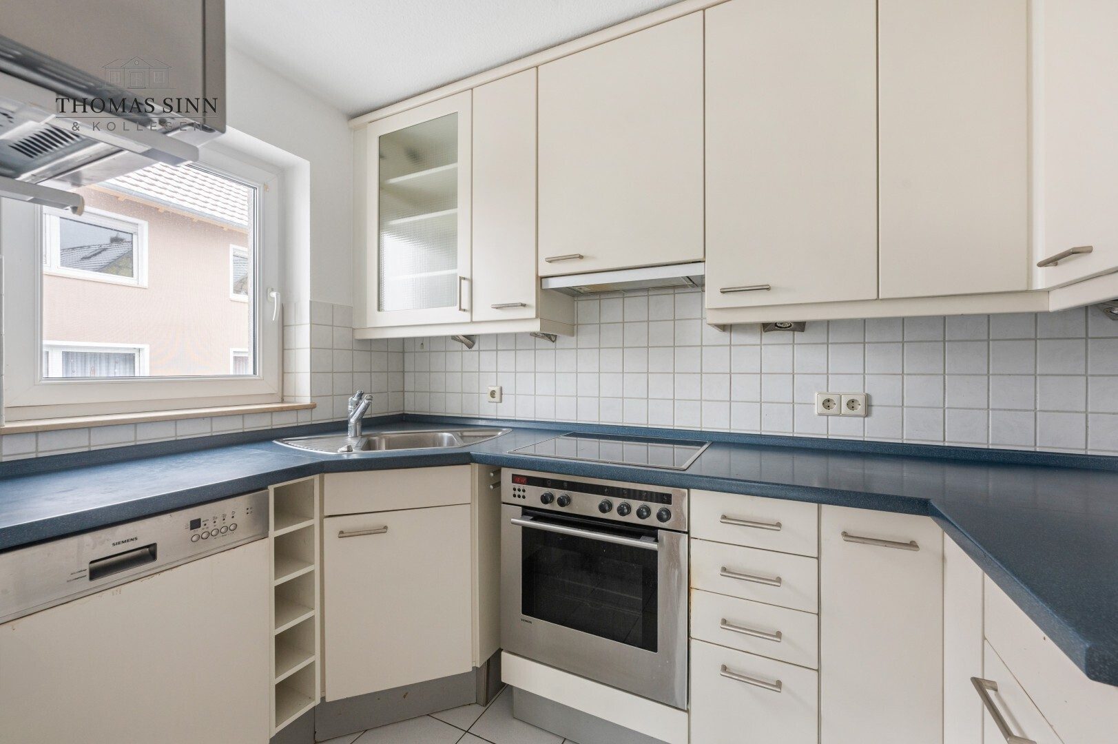 Immobilienangebot - Neuenstadt am Kocher - Alle - Helle 3,5-Zimmer-EG-Wohnung mit Wintergarten / Terrasse / TG- und Außenstellplatz - sofort frei !
