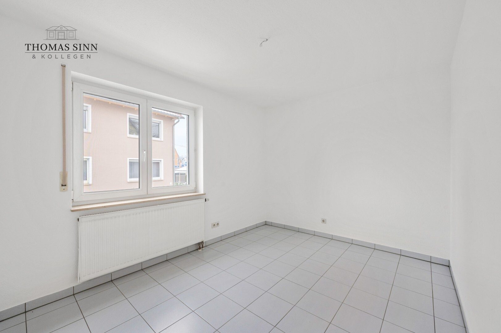 Immobilienangebot - Neuenstadt am Kocher - Alle - Helle 3,5-Zimmer-EG-Wohnung mit Wintergarten / Terrasse / TG- und Außenstellplatz - sofort frei !