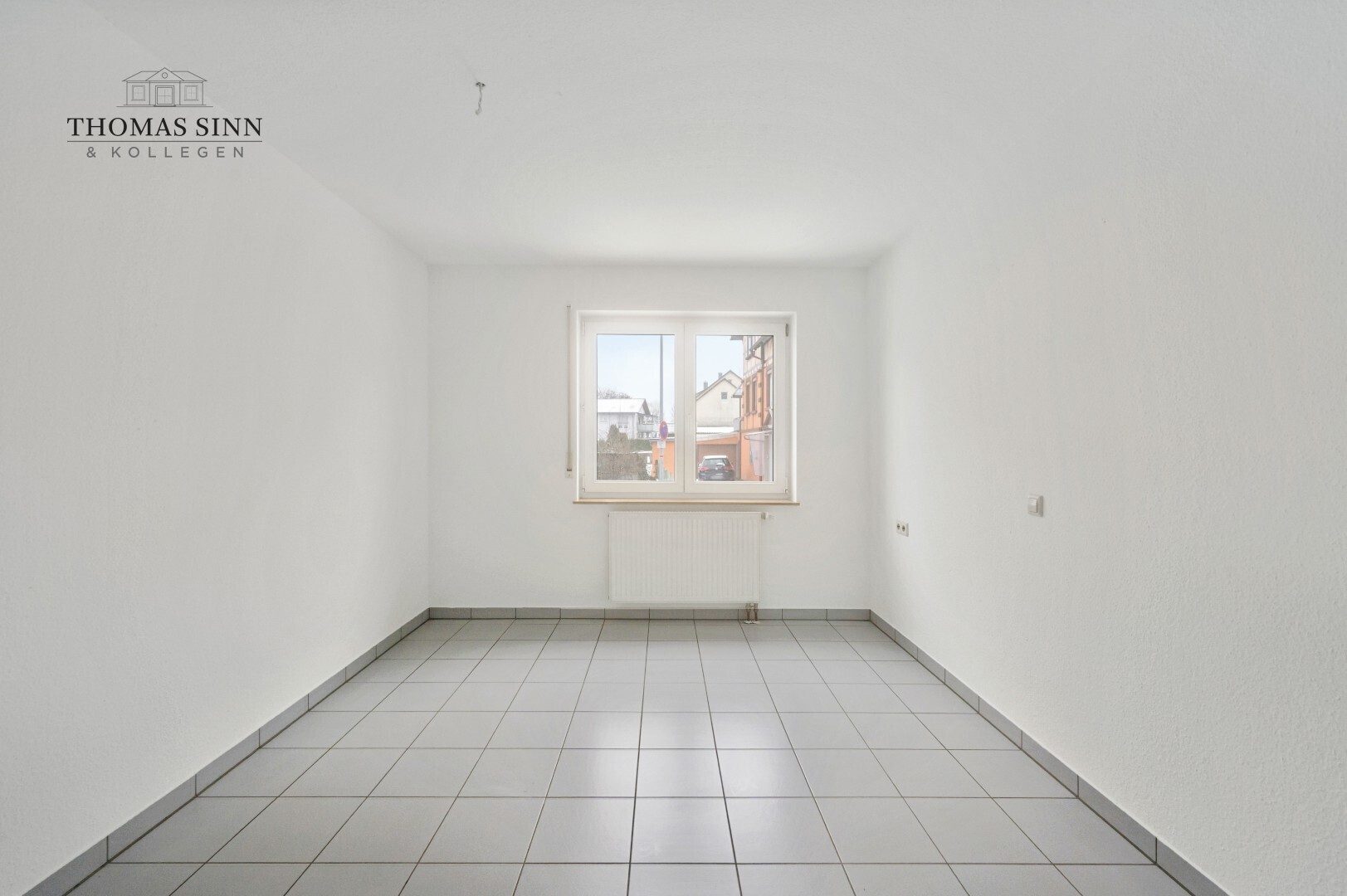 Immobilienangebot - Neuenstadt am Kocher - Alle - Helle 3,5-Zimmer-EG-Wohnung mit Wintergarten / Terrasse / TG- und Außenstellplatz - sofort frei !
