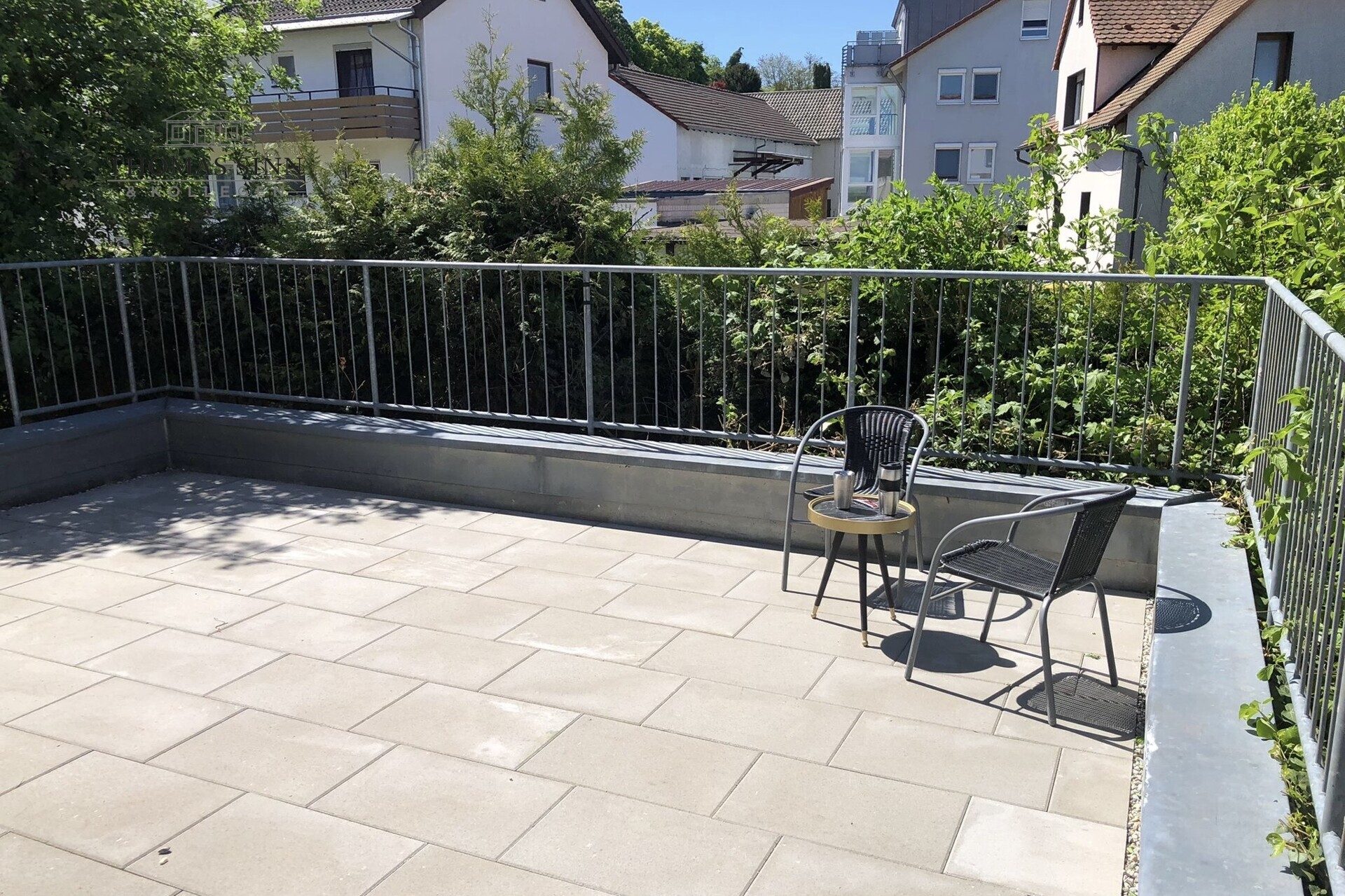 Immobilienangebot - Neuenstadt am Kocher - Alle - Helle 3,5-Zimmer-EG-Wohnung mit Wintergarten / Terrasse / TG- und Außenstellplatz - sofort frei !
