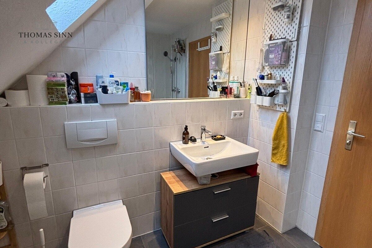 Immobilienangebot - Heilbronn - Alle - Schöne 3 Zimmer DG-Wohnung in ruhiger zweiter Baureihe