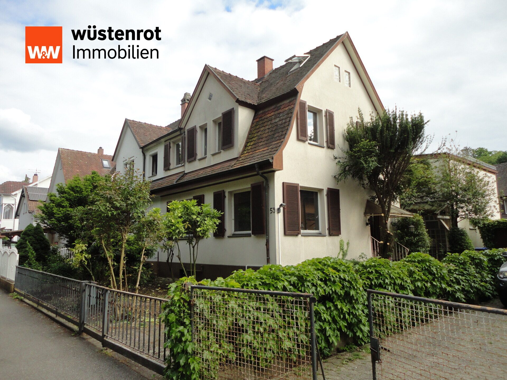 Immobilienangebot - Müllheim - Alle - Raumwunder im Dörnröschenschlaf: Doppelhaushälfte mit Gewerbeeinheit