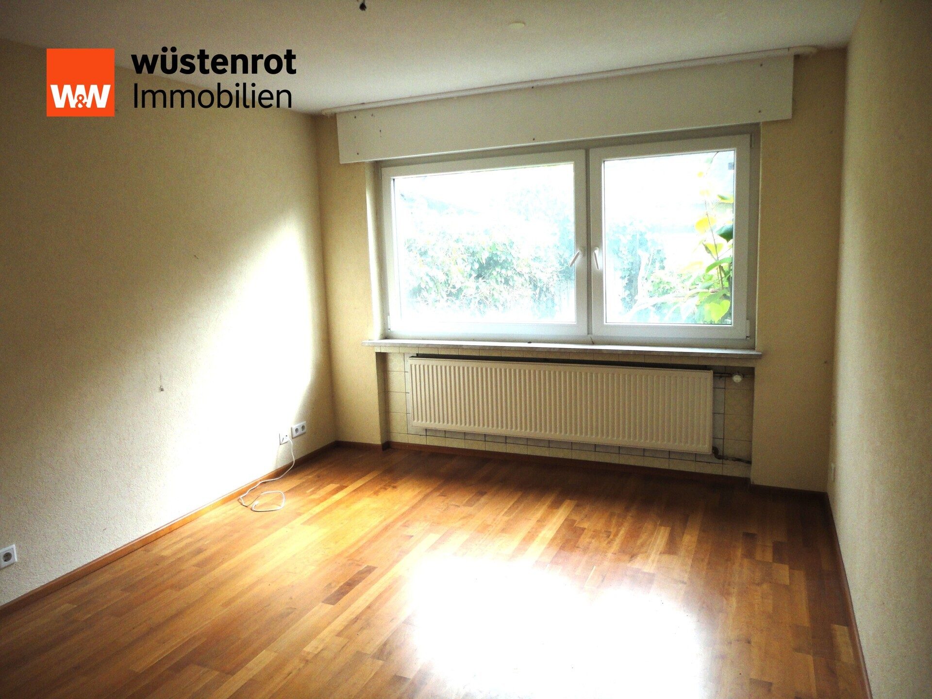 Immobilienangebot - Müllheim - Alle - Raumwunder im Dörnröschenschlaf: Doppelhaushälfte mit Gewerbeeinheit