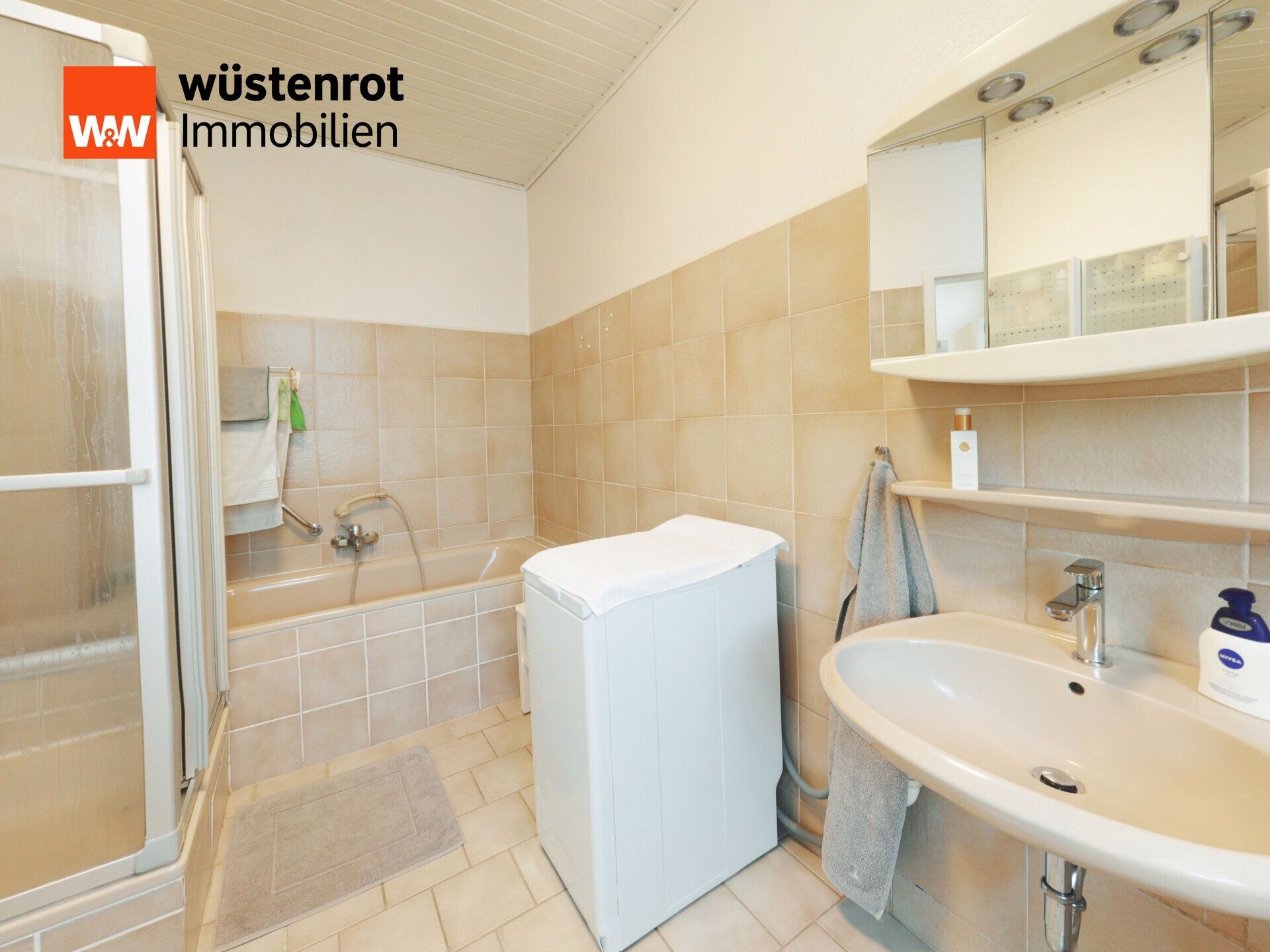 Immobilienangebot - Obernkirchen - Alle - Historische Doppelhaushälfte mit Nebengebäude in denkmalgeschützter Siedlung