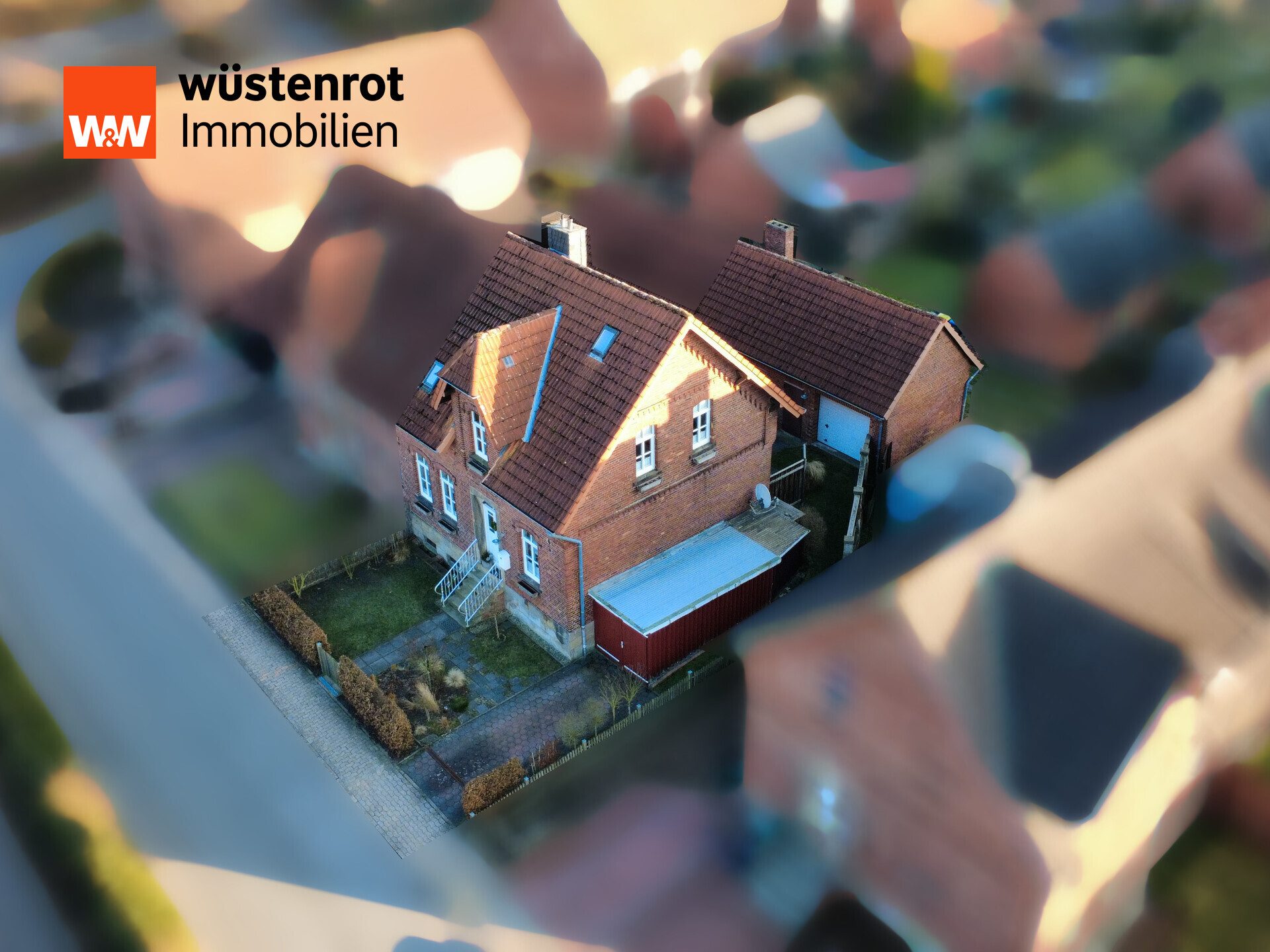 Immobilienangebot - Obernkirchen - Alle - Historische Doppelhaushälfte mit Nebengebäude in denkmalgeschützter Siedlung