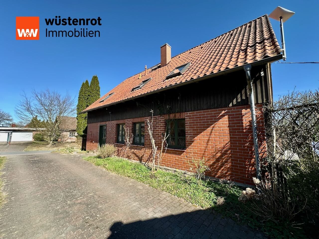 Immobilienangebot - Bienenbüttel / Eitzen I - Alle - Geschmackvolles 1-2 Familienhaus im idyllischen Eitzen I