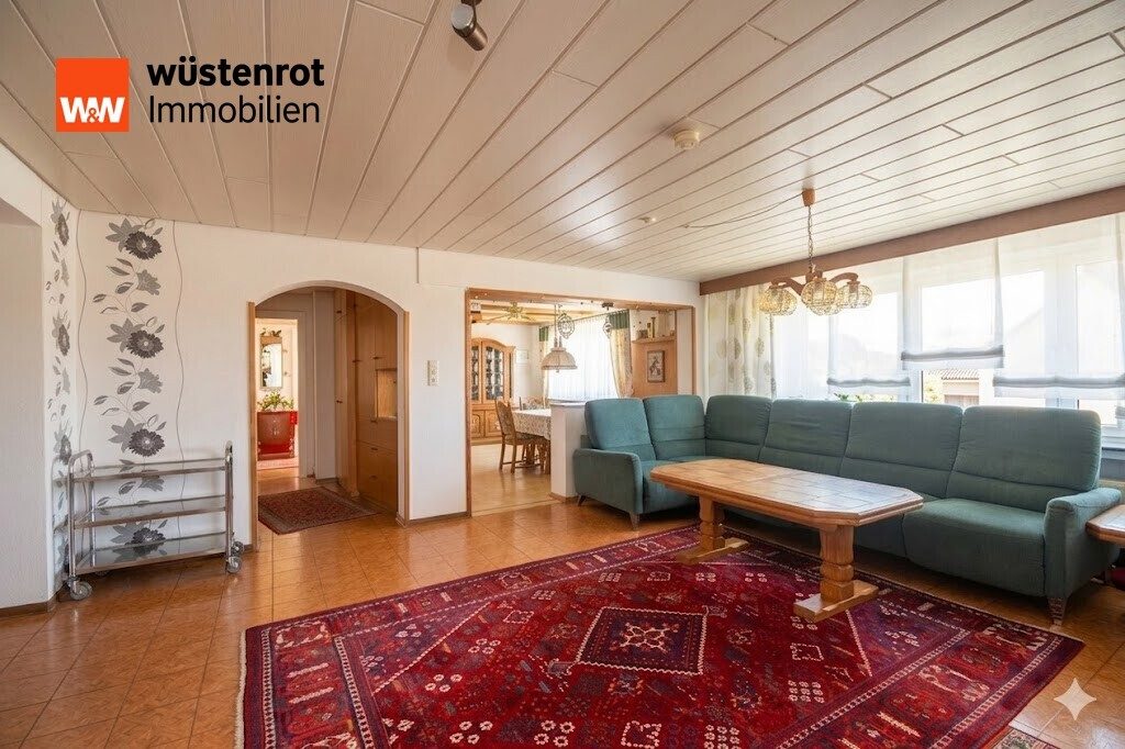 Immobilienangebot - Neuhof - Alle - Blühende Aussichten für Ihr neues Zuhause: Großzügiges Wohnen mit Bonus-Apartment in Neuhof!