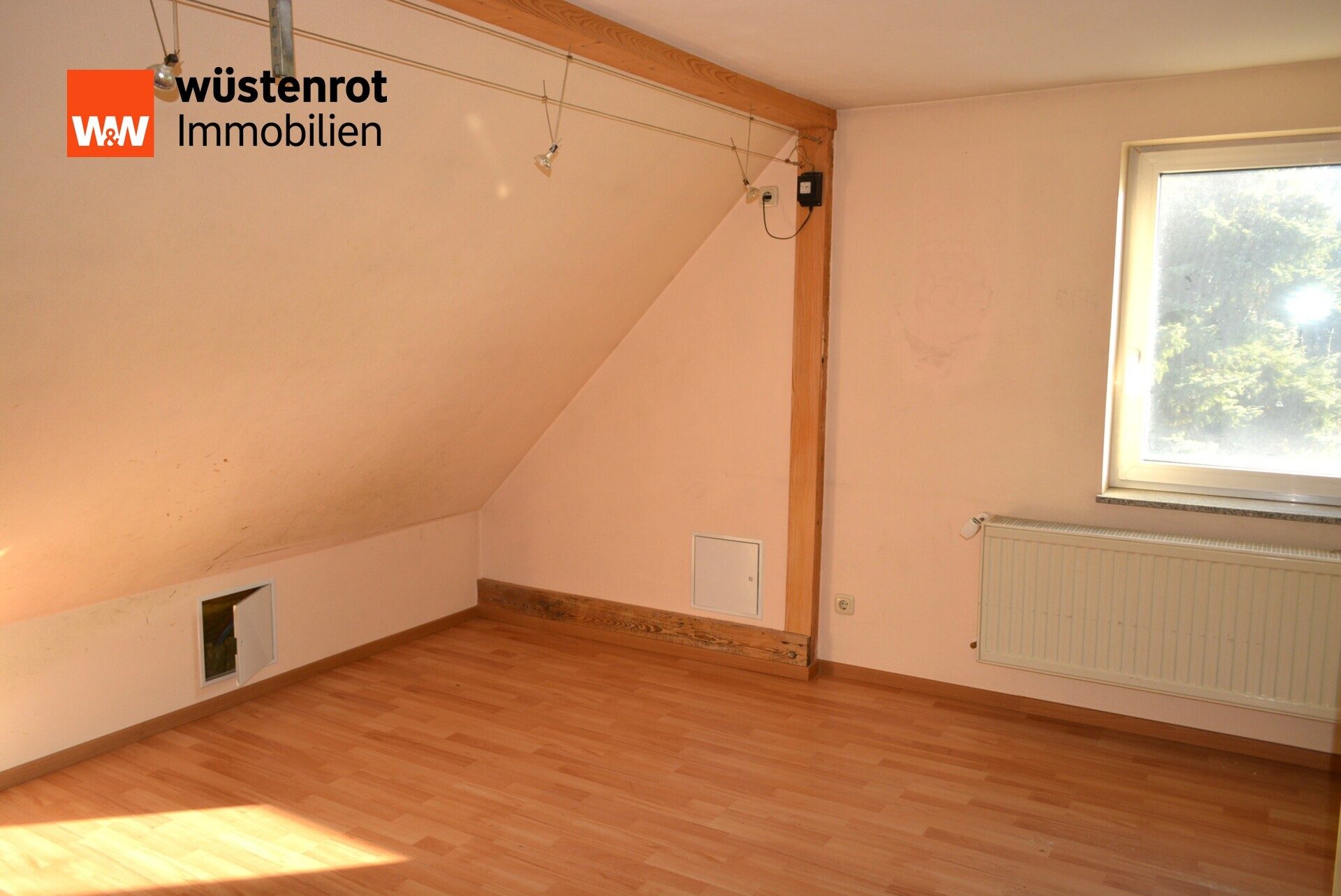 Immobilienangebot - Neuenhagen bei Berlin / Bollensdorf - Alle - Sanierungsbedürftiges  Einfamilienhaus in Neuenhagen bei Berlin