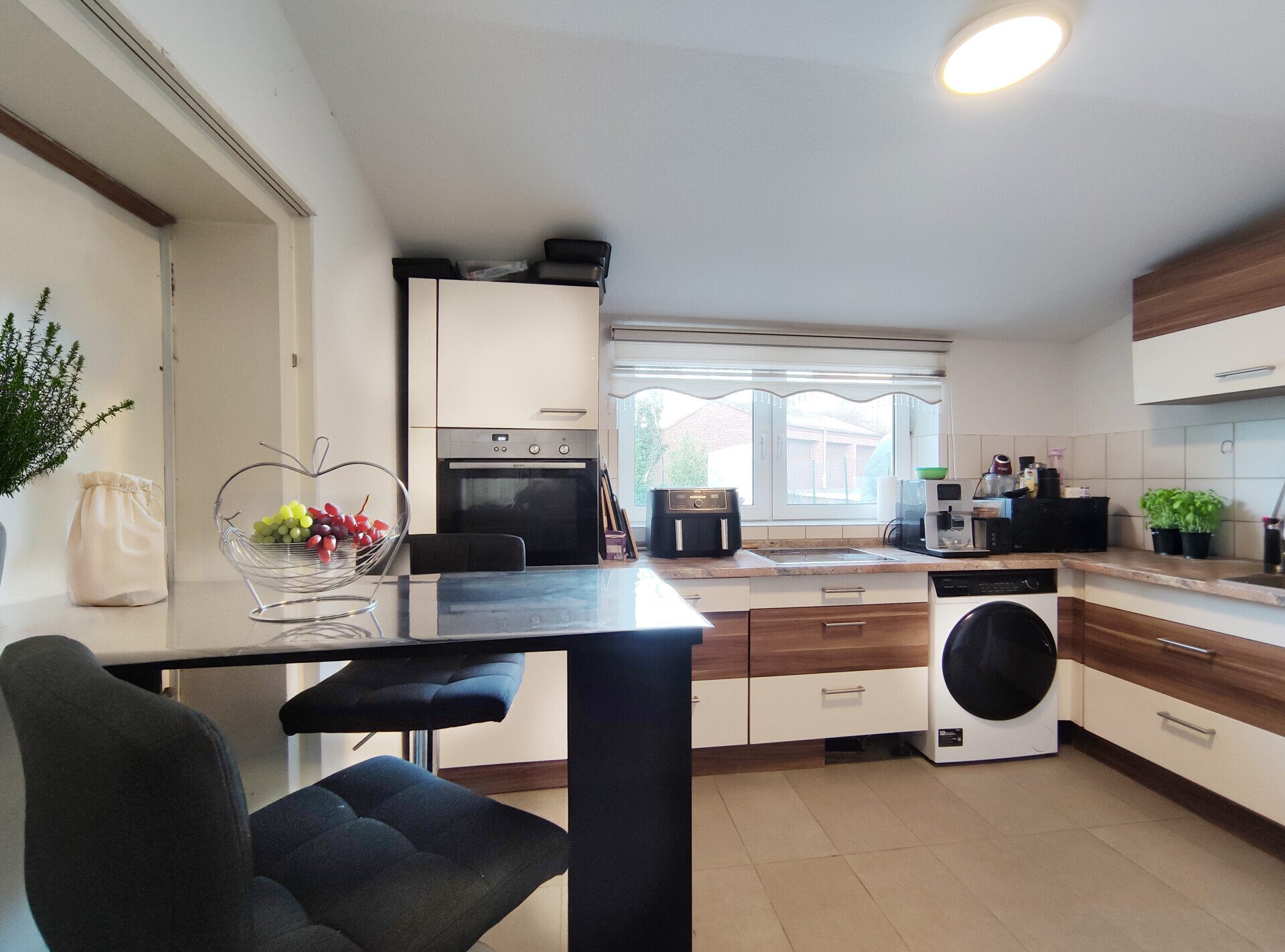 Immobilienangebot - Kaarst / Holzbüttgen - Alle - Hausgefühl in Kaarst | Maisonette-Wohnung mit eigenem Eingang & Gartenbereich