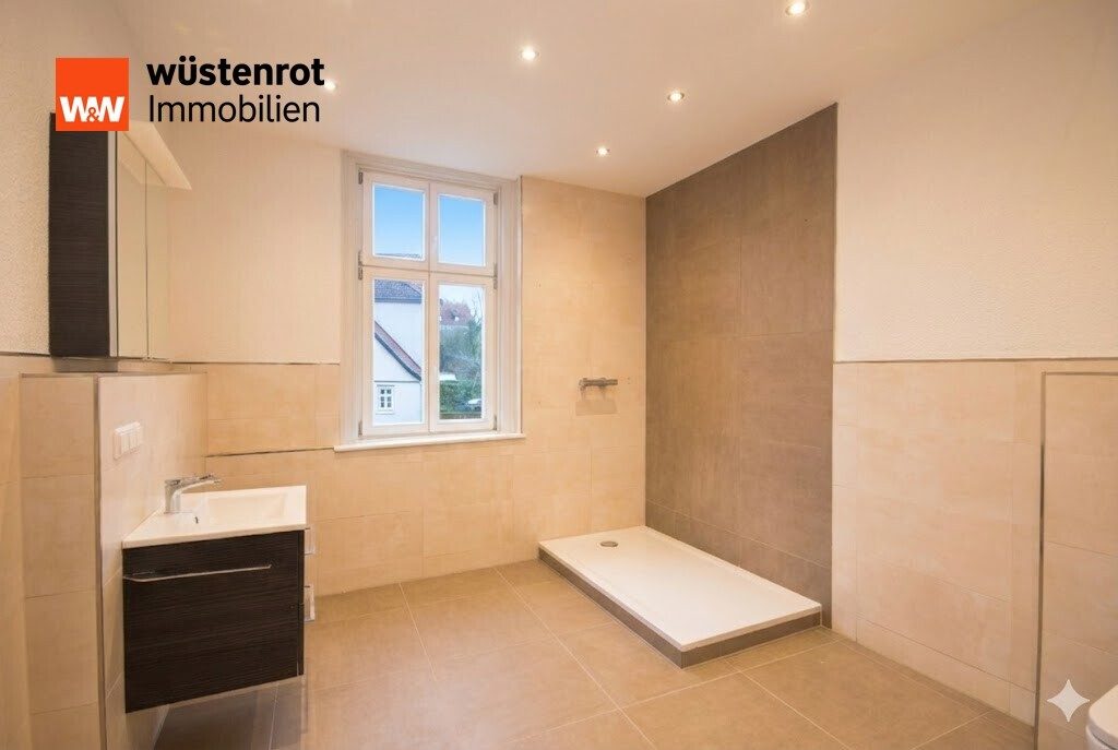 Immobilienangebot - Fulda - Alle - 2-Zimmer-Altbauwohnung in Domnähe von Fulda – renoviert & mit hohen Decken