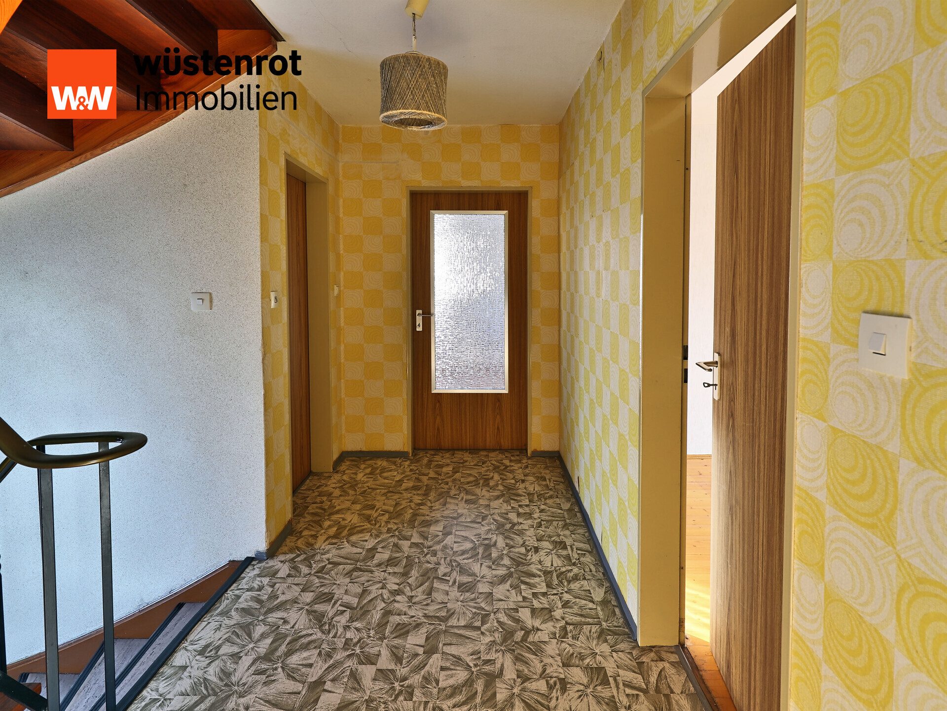Immobilienangebot - Etzenricht - Alle - Zweifamilienhaus mit vielfältigen Möglichkeiten und Potential – Sie haben es in der Hand