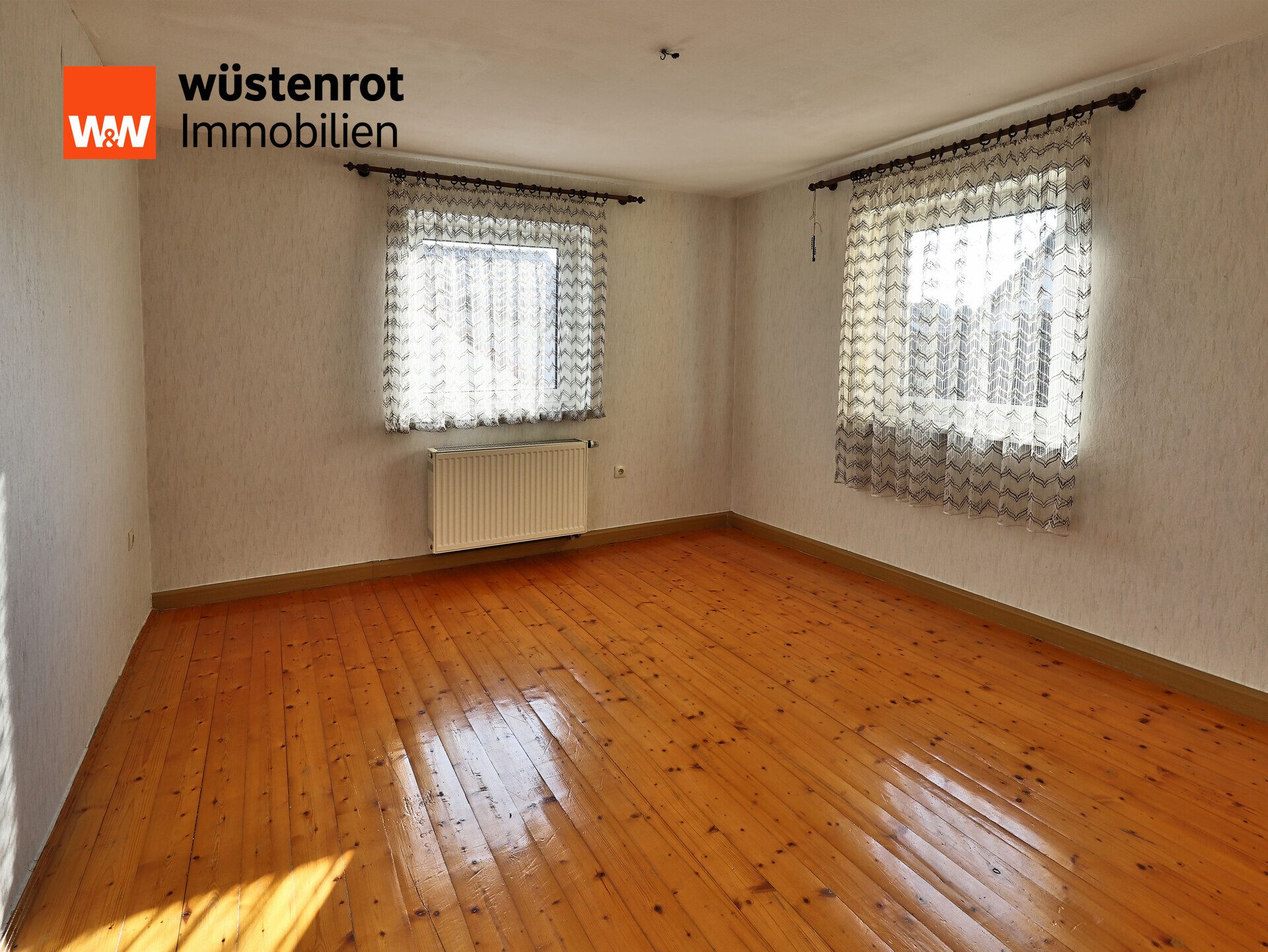 Immobilienangebot - Etzenricht - Alle - Zweifamilienhaus mit vielfältigen Möglichkeiten und Potential – Sie haben es in der Hand