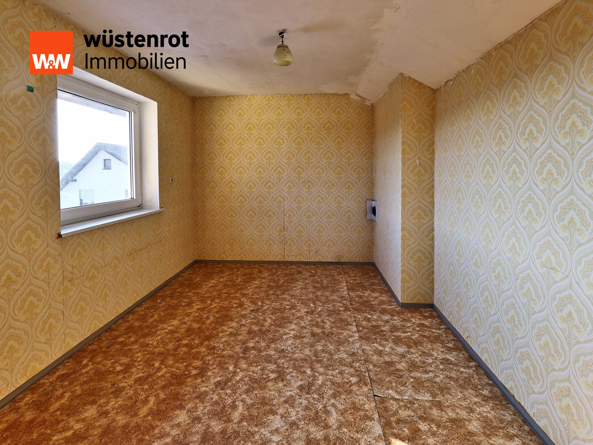 Immobilienangebot - Etzenricht - Alle - Zweifamilienhaus mit vielfältigen Möglichkeiten und Potential – Sie haben es in der Hand