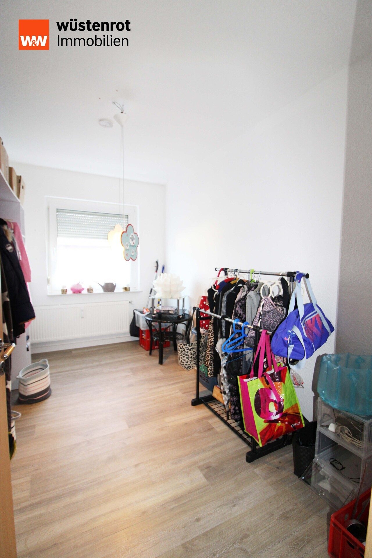 Immobilienangebot - Meppen - Alle - Sehr schöne, kleine ETW mit ca. 65 m² Wohnfläche im 1.OG  in Meppen zentrumnah zu verkaufen.