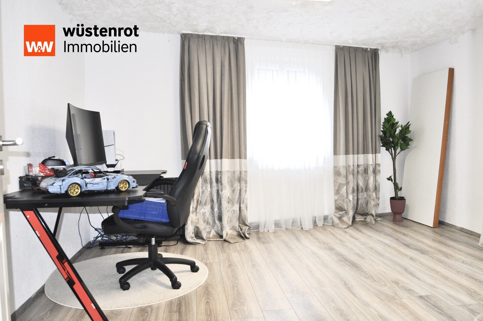 Immobilienangebot - Aalen-Waldhausen - Alle - * 1 - FH  Aalen - Waldhausen  *
 Wohnen mit Werkstatt/Lagerfläche