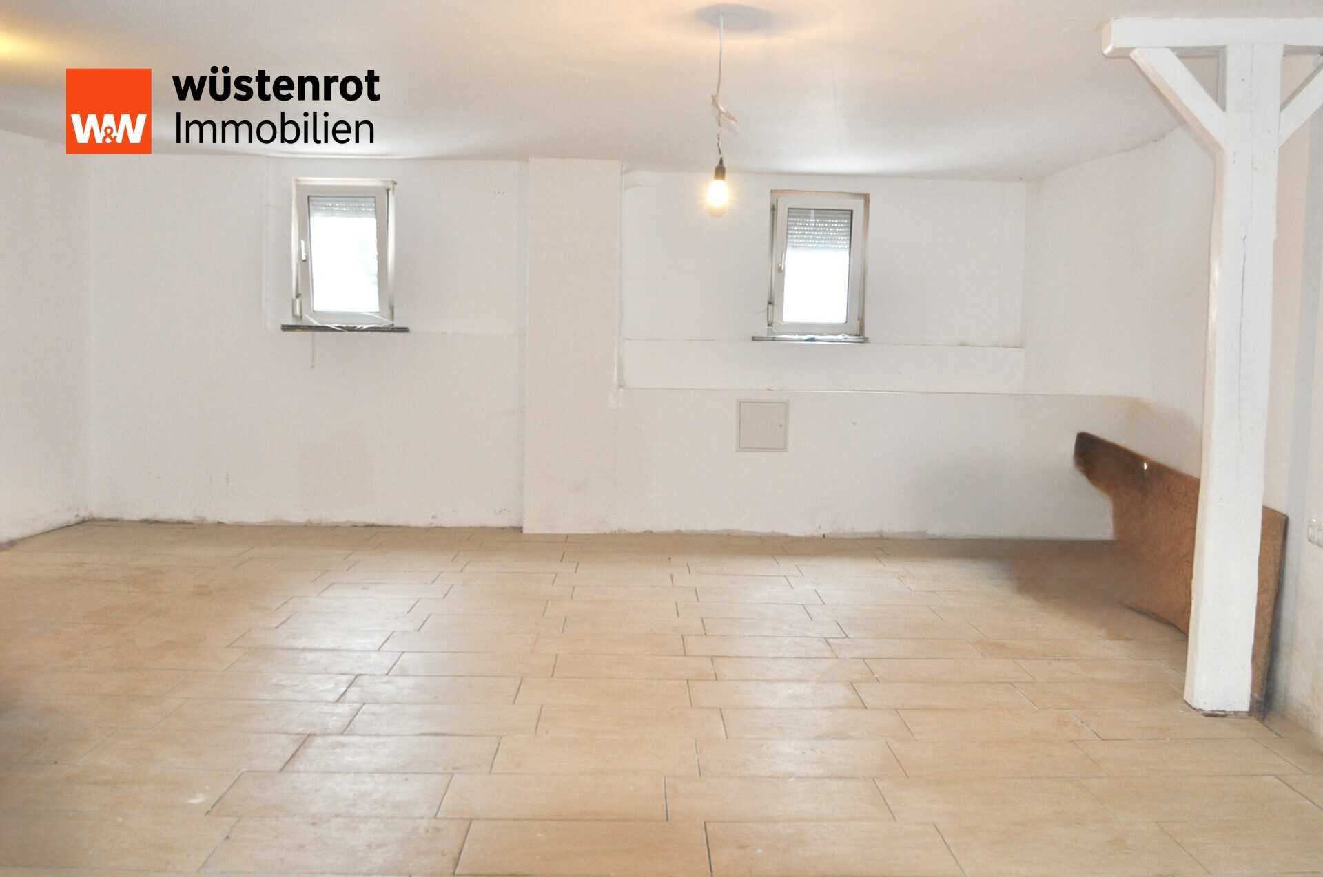 Immobilienangebot - Aalen-Waldhausen - Alle - * 1 - FH  Aalen - Waldhausen  *
 Wohnen mit Werkstatt/Lagerfläche