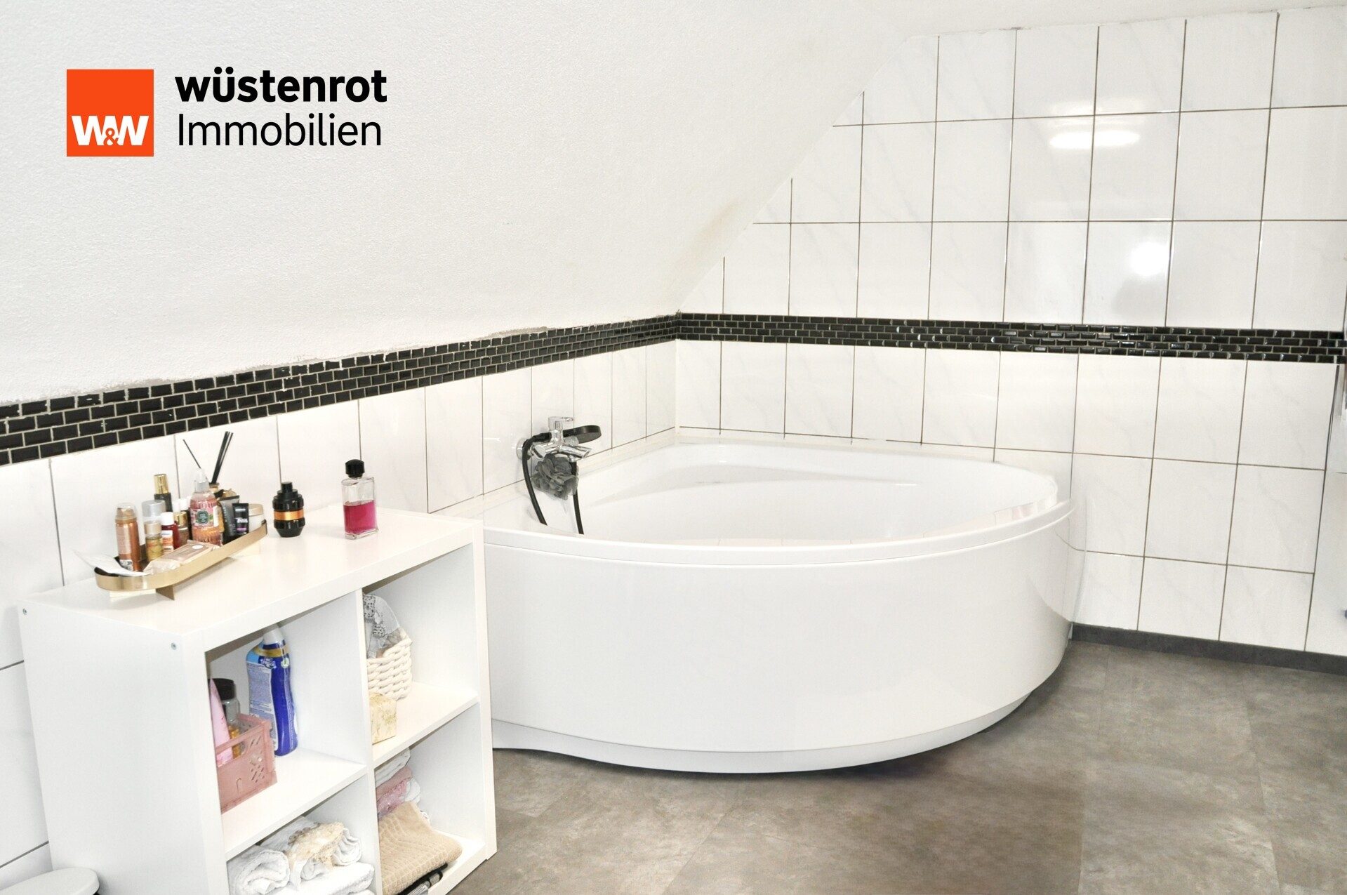 Immobilienangebot - Aalen-Waldhausen - Alle - * 1 - FH  Aalen - Waldhausen  *
 Wohnen mit Werkstatt/Lagerfläche