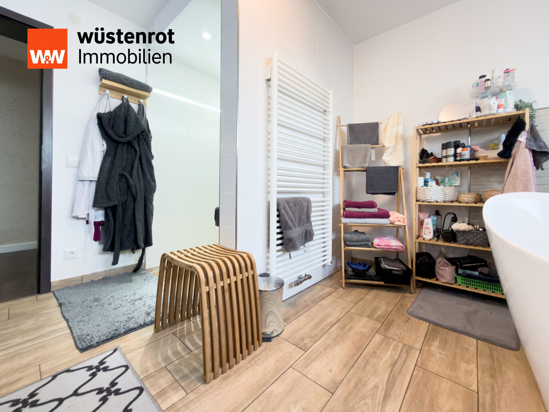 Immobilienangebot - Vilshofen - Alle - Freistehendes Einfamilienhaus mit Weitblick im Bieterverfahren – großes Grundstück, PV & Scheune