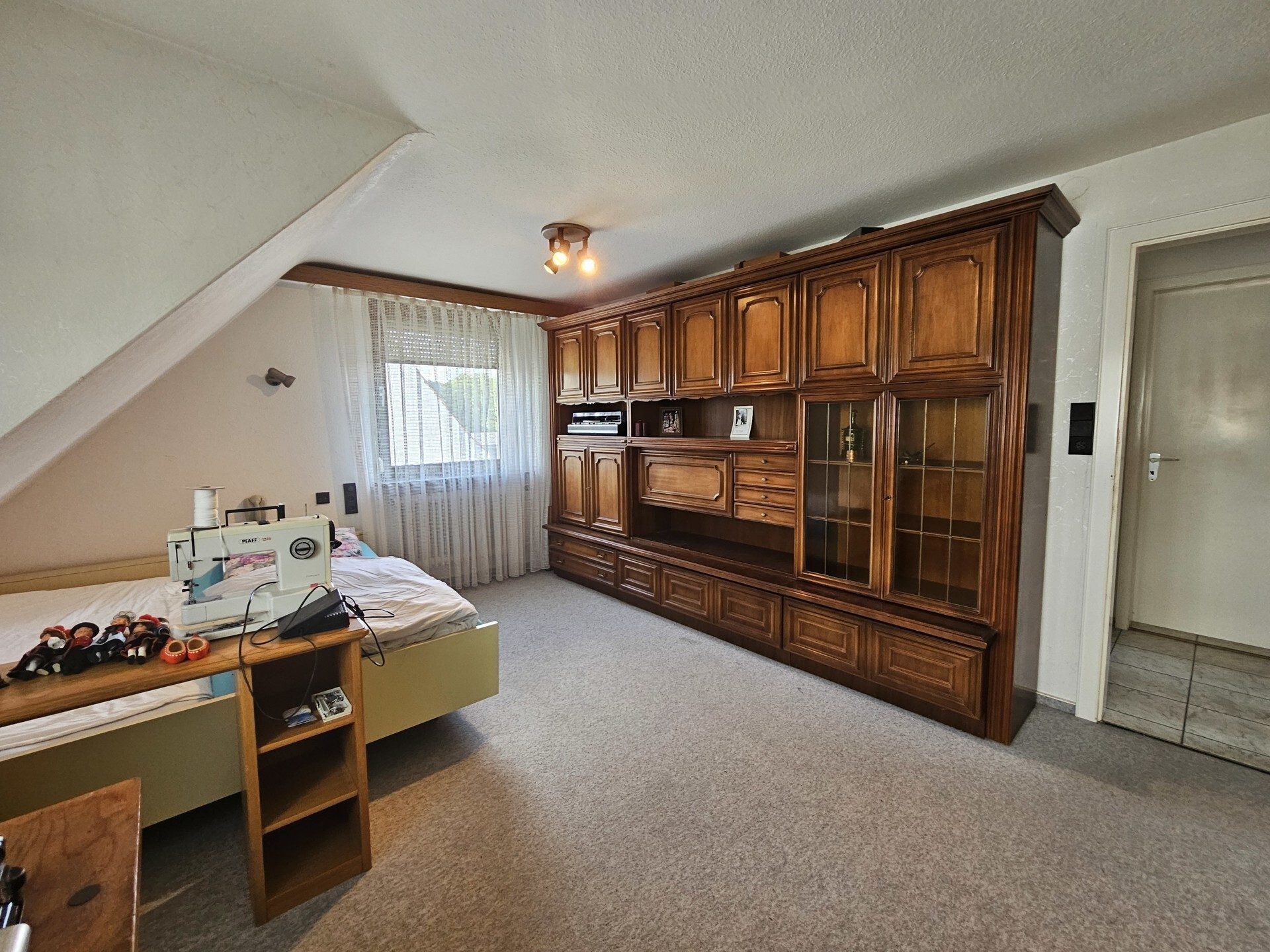 Immobilienangebot - Vöhringen - Alle - Ein Häusle zum Verlieben!
Solides Einfamilienhaus mit Potential in sonniger Lage von Vöhringen.