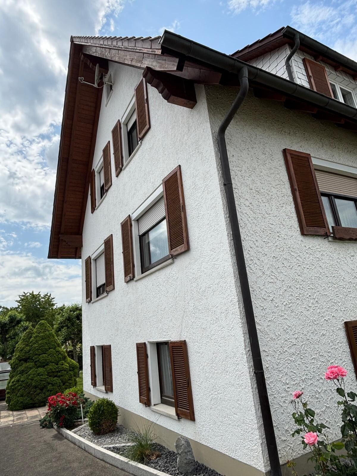 Immobilienangebot - Vöhringen - Alle - Ein Häusle zum Verlieben!
Solides Einfamilienhaus mit Potential in sonniger Lage von Vöhringen.