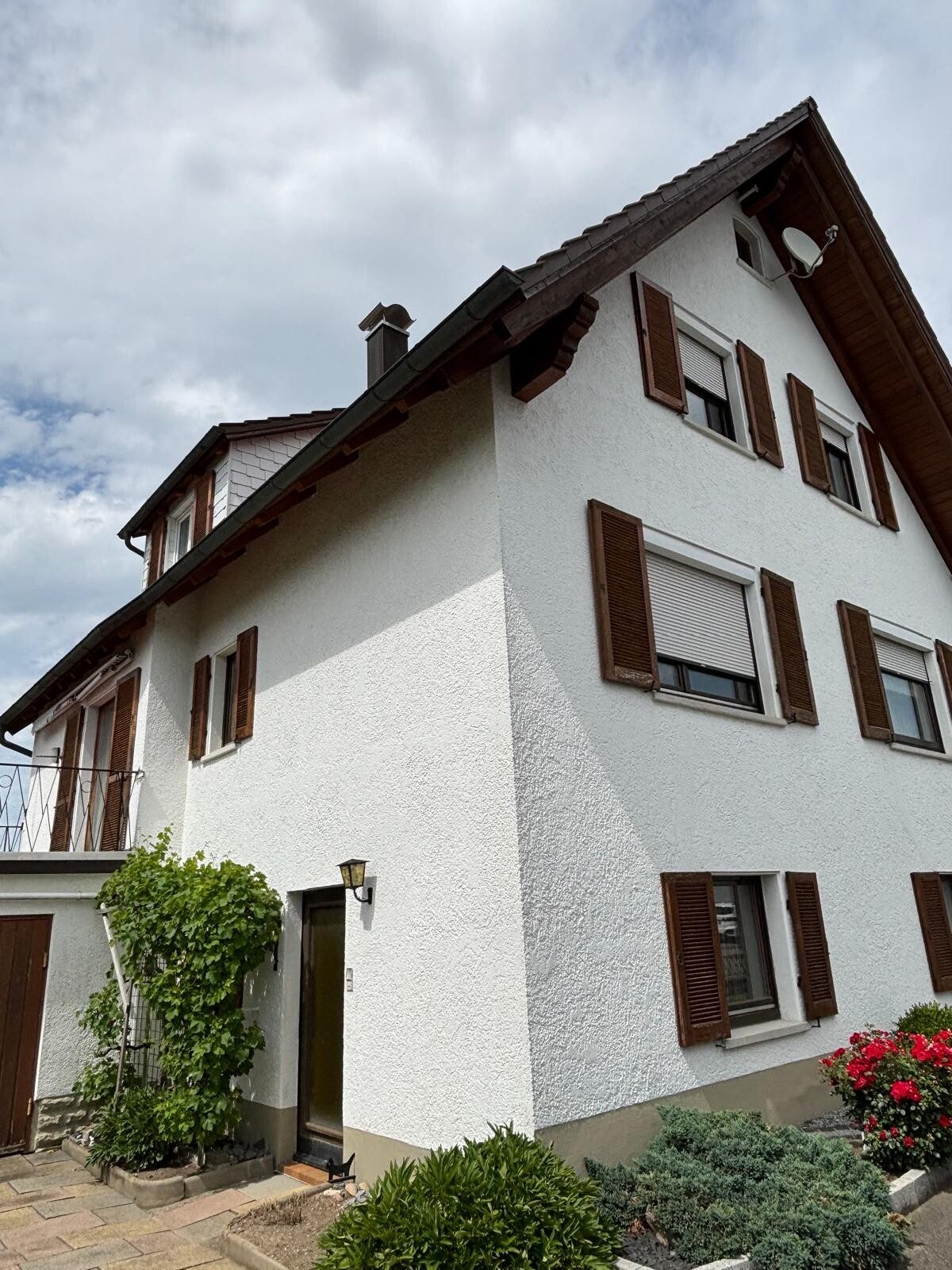 Immobilienangebot - Vöhringen - Alle - Ein Häusle zum Verlieben!
Solides Einfamilienhaus mit Potential in sonniger Lage von Vöhringen.