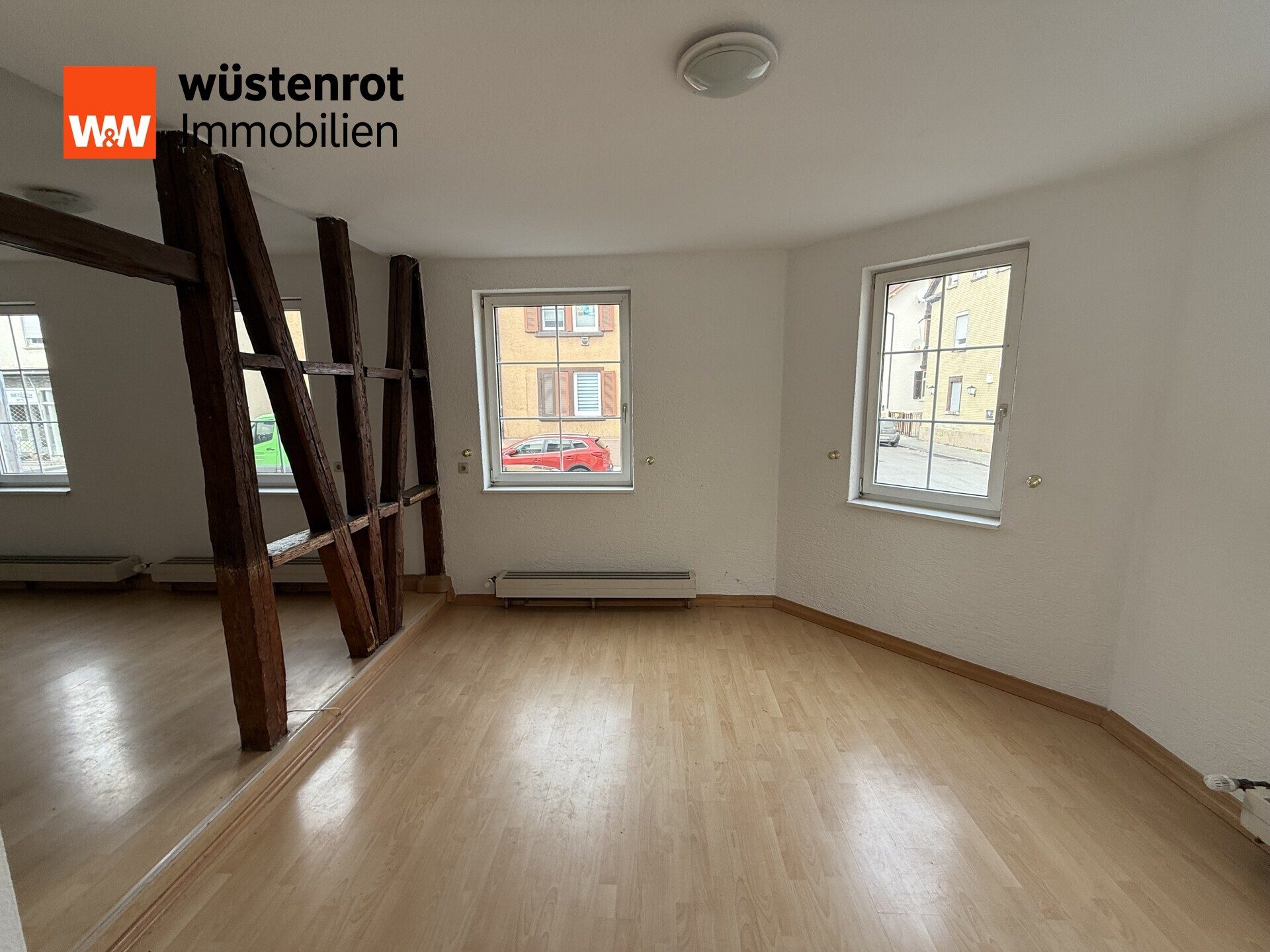 Immobilienangebot - Stuttgart - Alle - Schöne 2‑Zimmer‑Altbauwohnung im Hochparterre – ideal zur Eigennutzung oder als solide Kapitalanlage