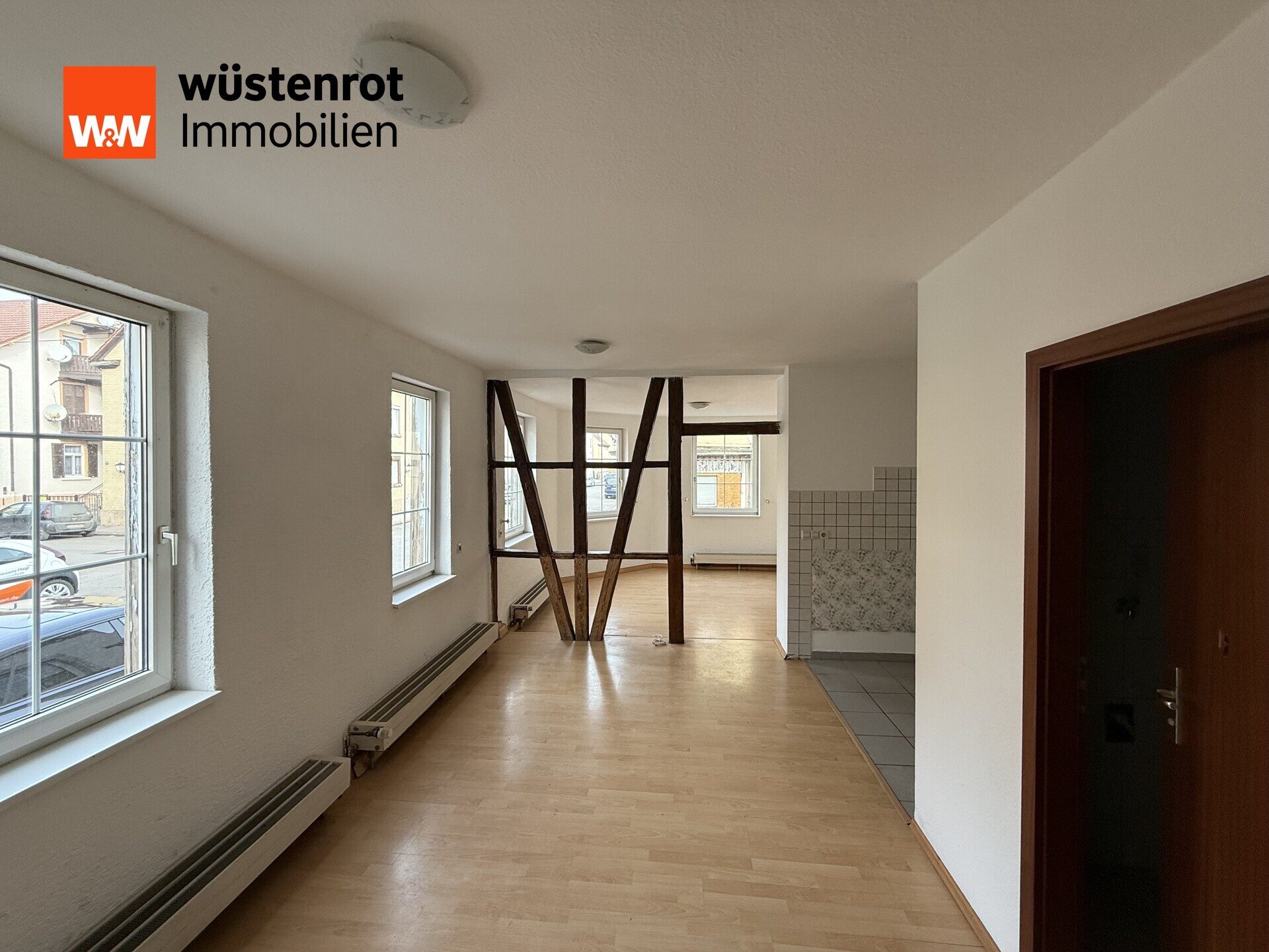 Immobilienangebot - Stuttgart - Alle - Schöne 2‑Zimmer‑Altbauwohnung im Hochparterre – ideal zur Eigennutzung oder als solide Kapitalanlage