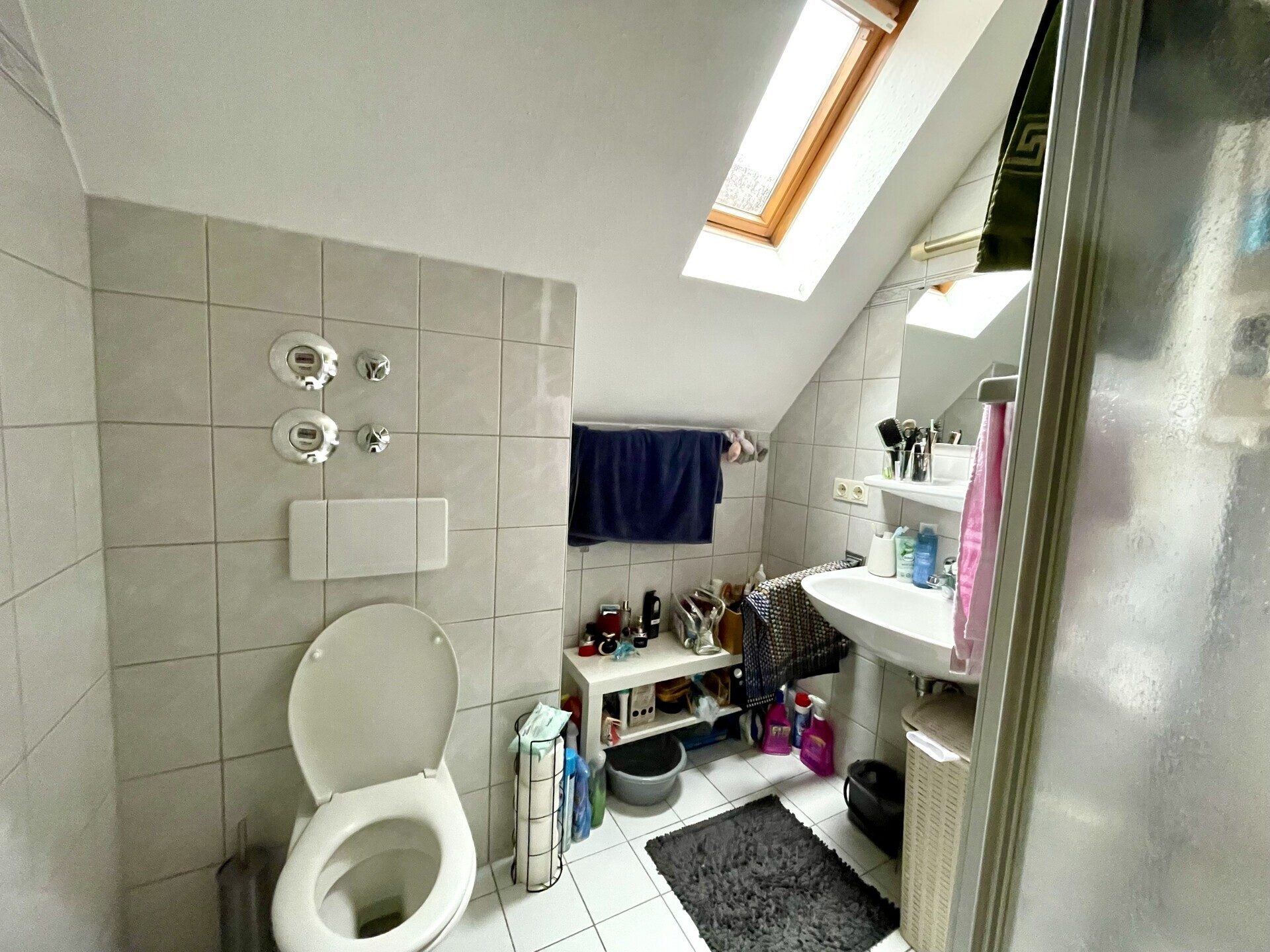 Immobilienangebot - Baden-Baden / Geroldsau - Alle - *INTERESSANTE KAPITALANLAGE IN BADEN-BADEN: 2 Zimmerwohnung mit Balkon und TG-Stellplatz, naturnah*