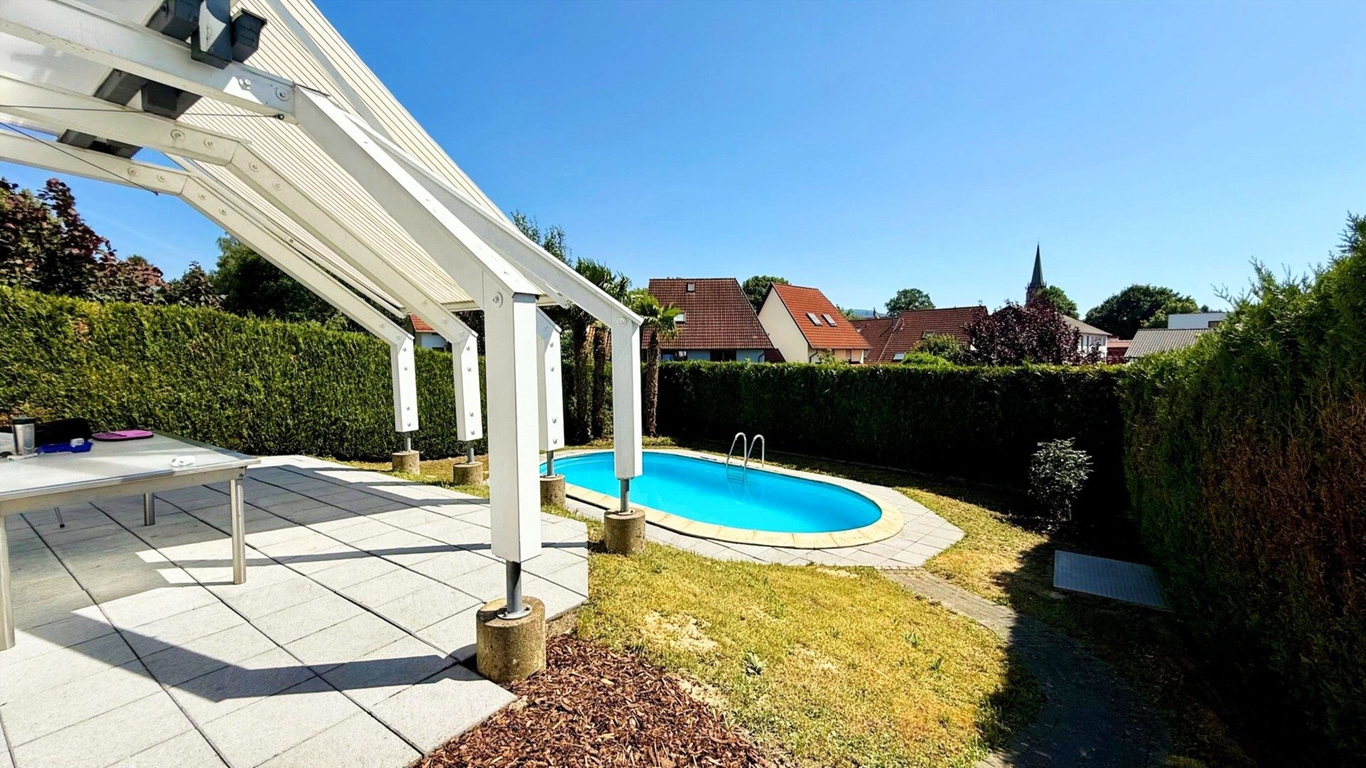 Immobilienangebot - Baden-Baden / Steinbach - Alle - *ARCHITEKTONISCHES WOHNEN: Kein Haus von der Stange! Garten, Pool, 2 Terrassen, Balkon, Garage*