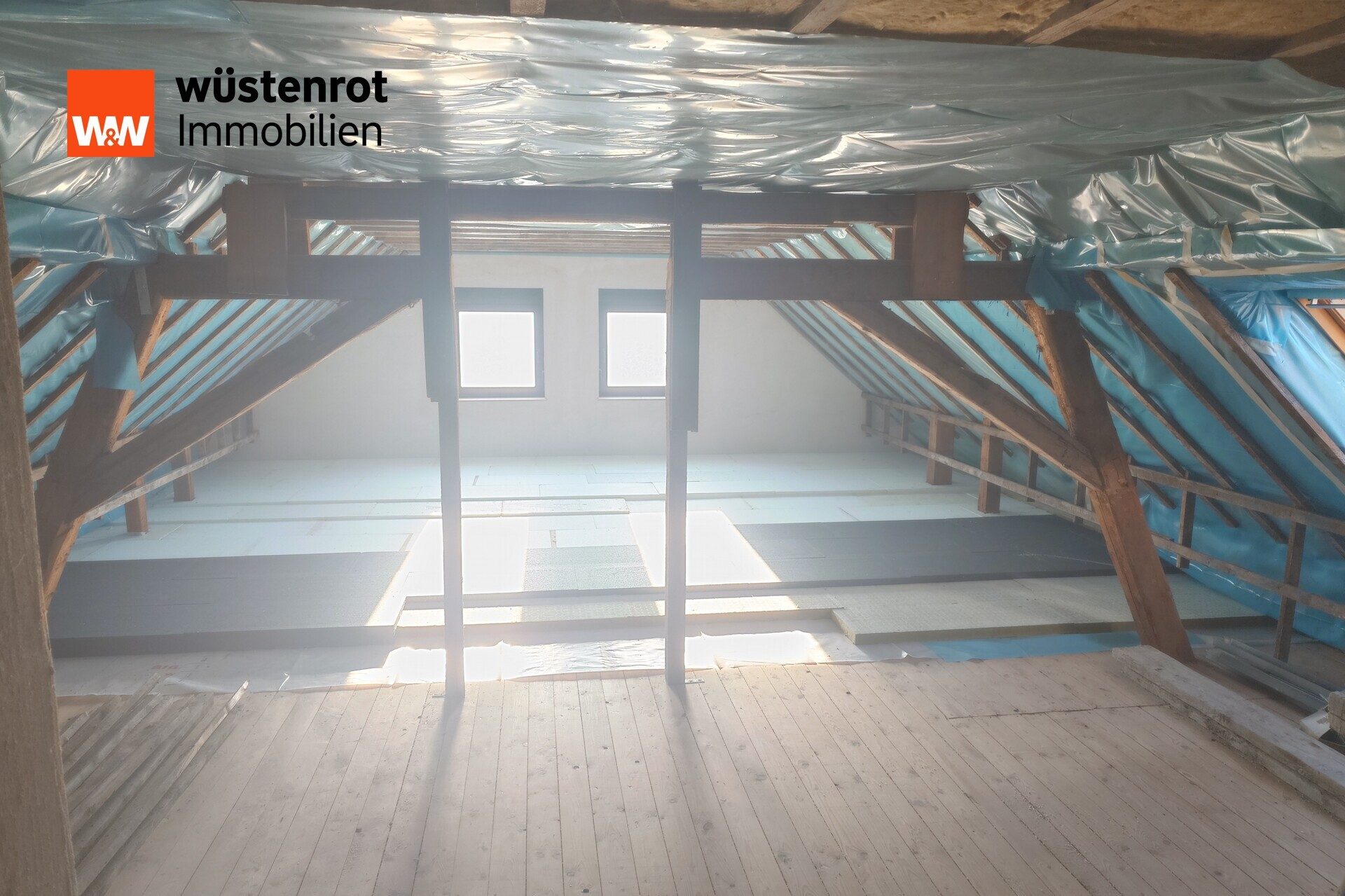 Immobilienangebot - Bobritzsch / Naundorf - Alle - Haus mit massiver Scheune in Naundorf