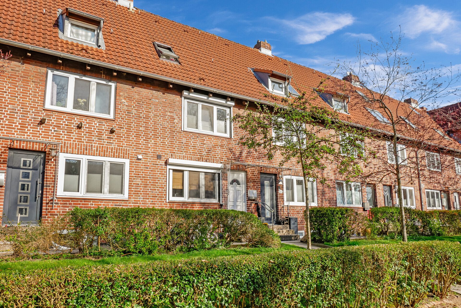 Immobilienangebot - Kiel - Alle - Viel Haus auf kompaktem Raum – teilmodernisiertes Reihenmittelhaus